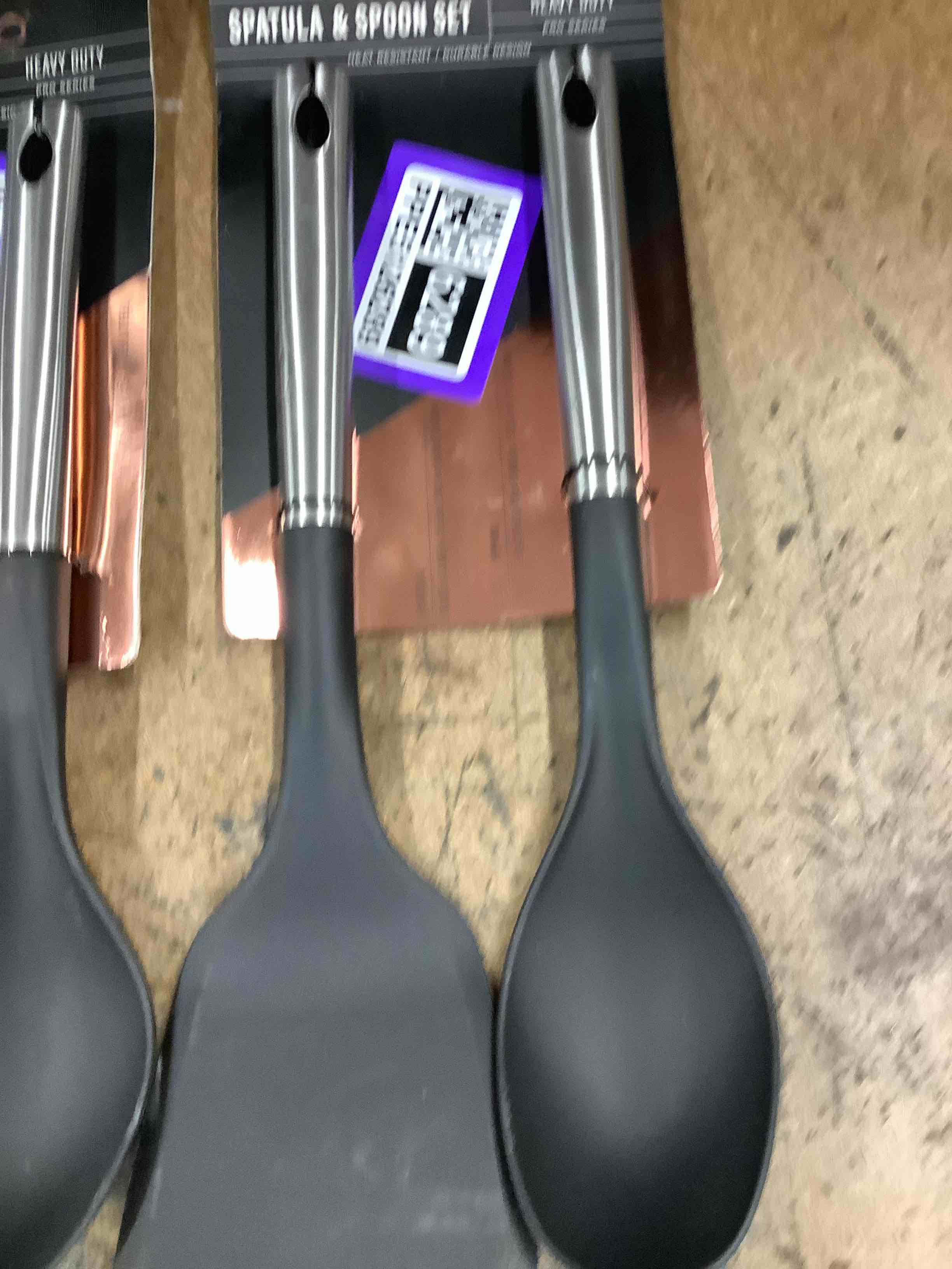 Condition photo showing Good Condition for kitchen set 