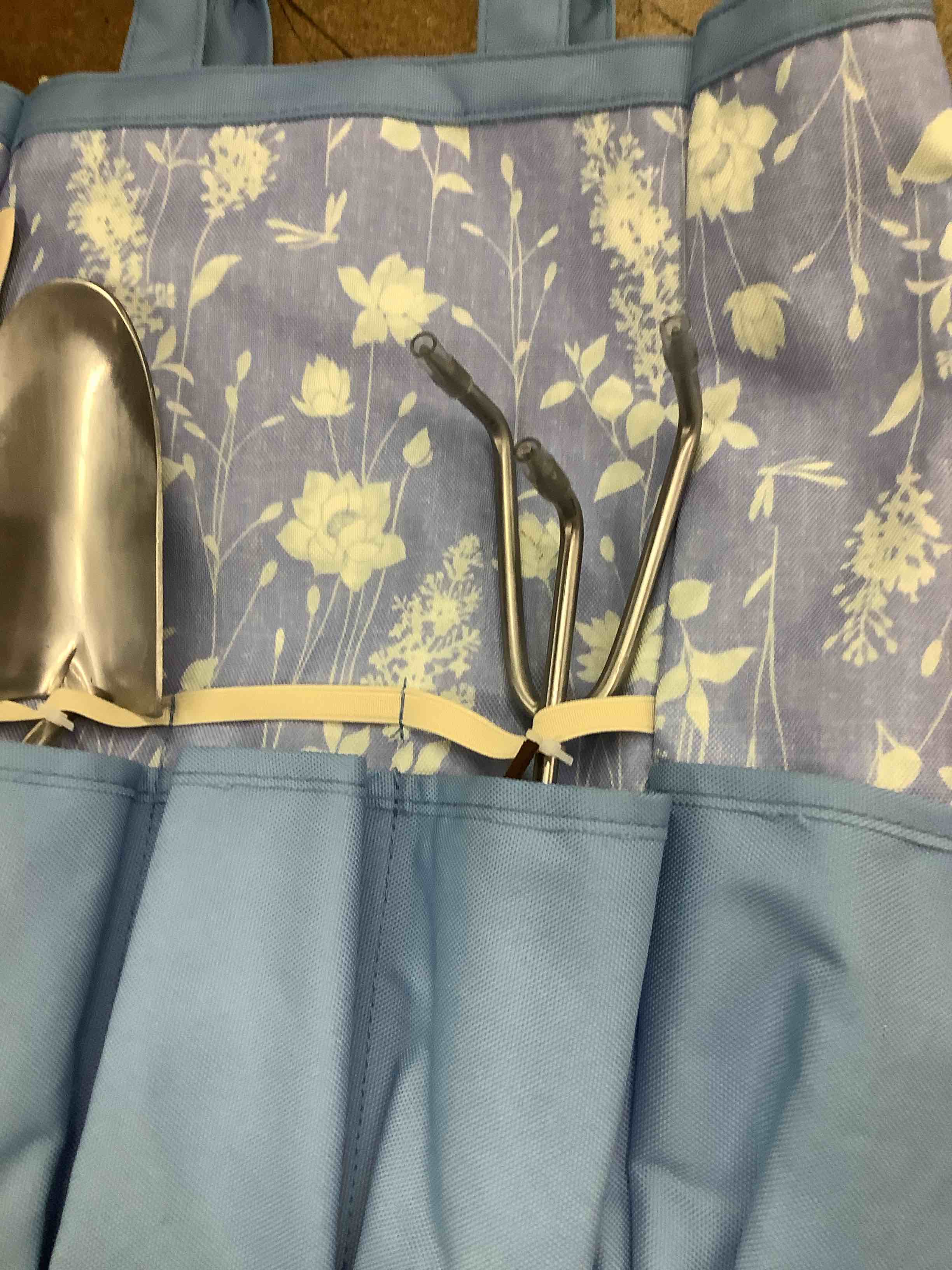 Condition photo showing Good Condition for gardener bag by laura ashley 