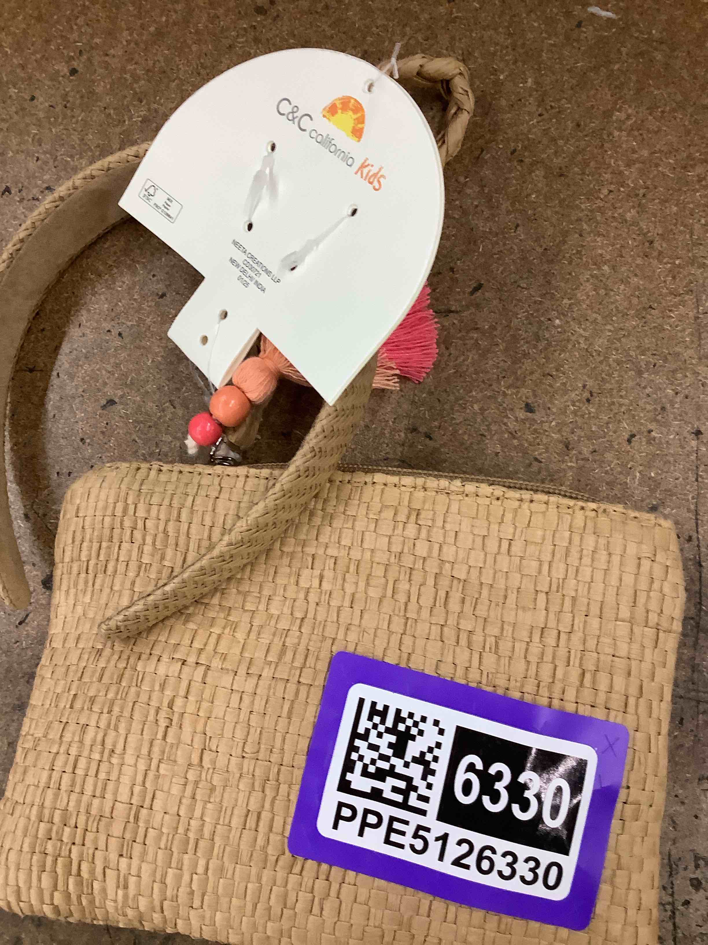 Condition photo showing Good Condition for kid pursev