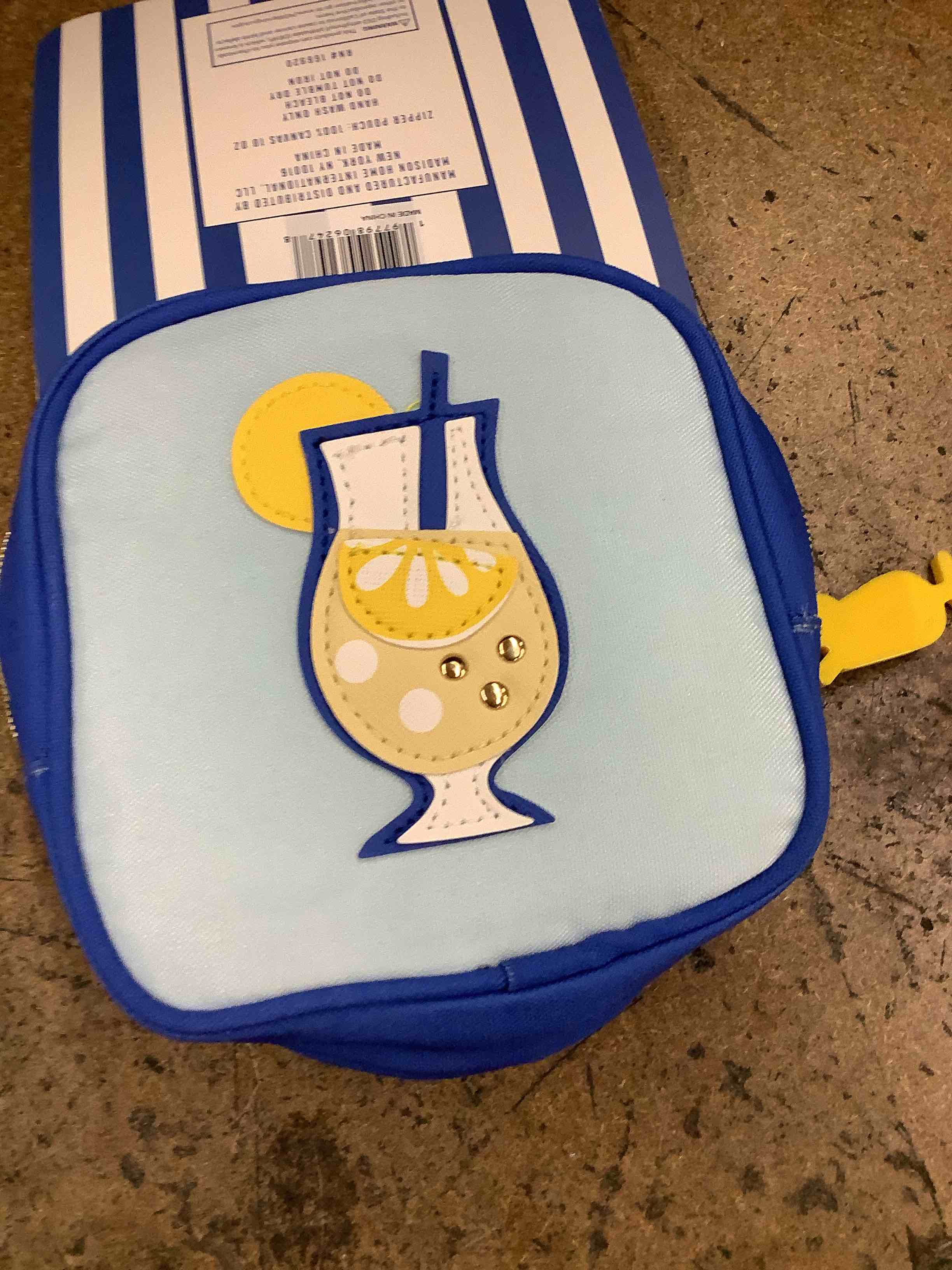 Condition photo showing Good Condition for zipper pouch 