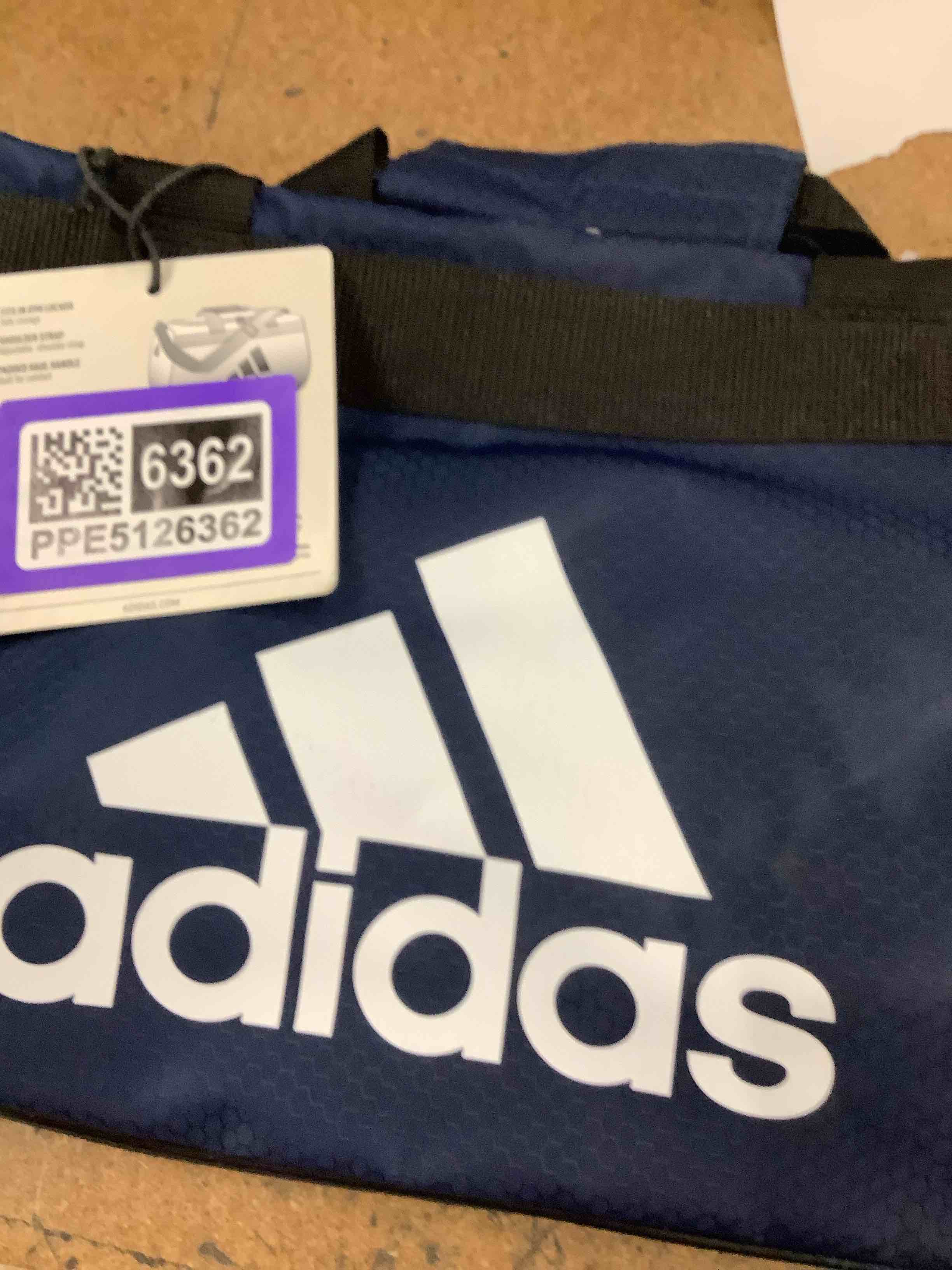 Condition photo showing Good Condition for gym bag 