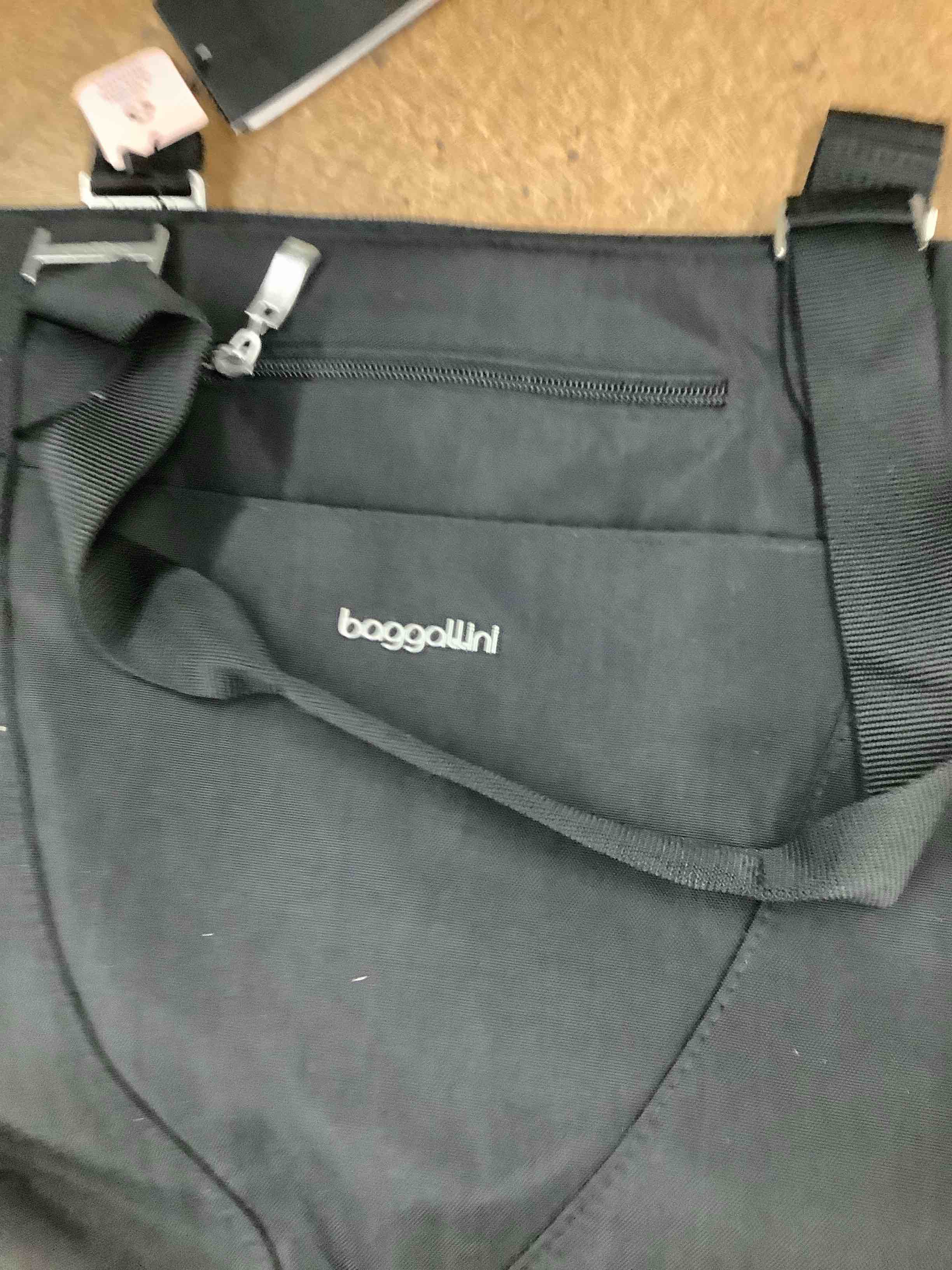 Condition photo showing Good Condition for bag galling bag 