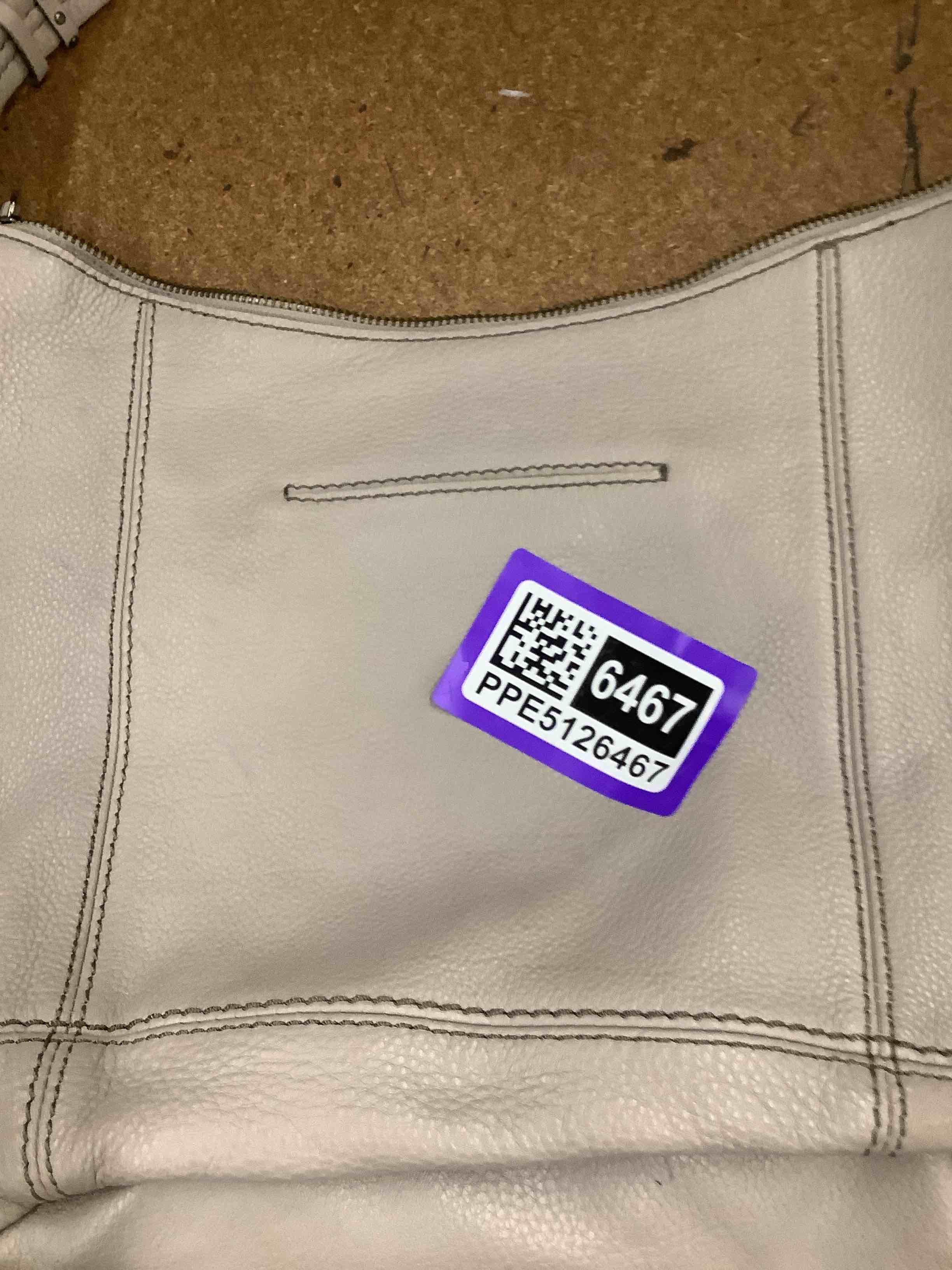 https://s3.amazonaws.com/lotting-images-prod/TheJayGroupLtd/PPE5126467_1776088749496.jpeg