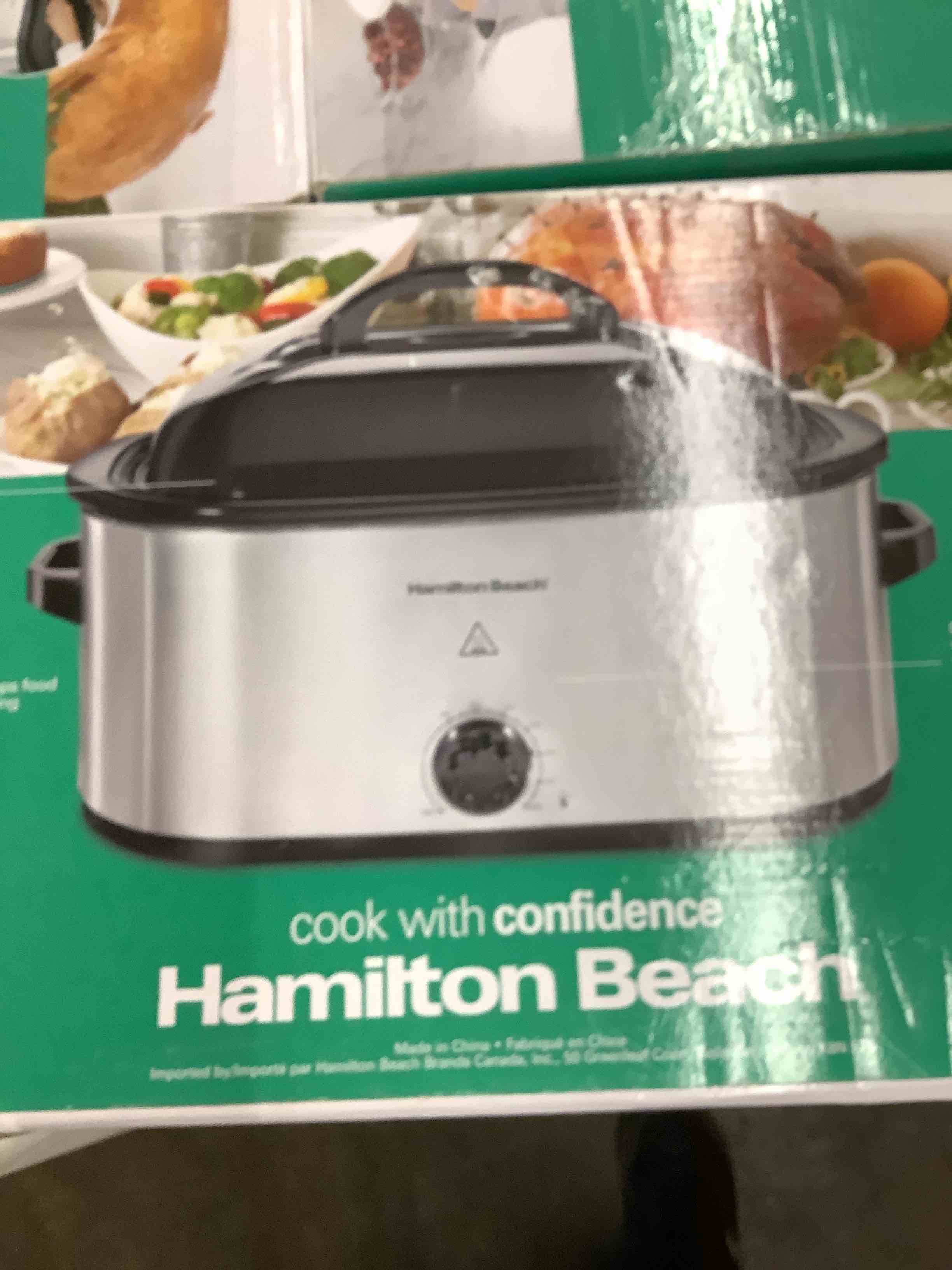 Condition photo showing Good Condition for hamilton beach roaster oven 