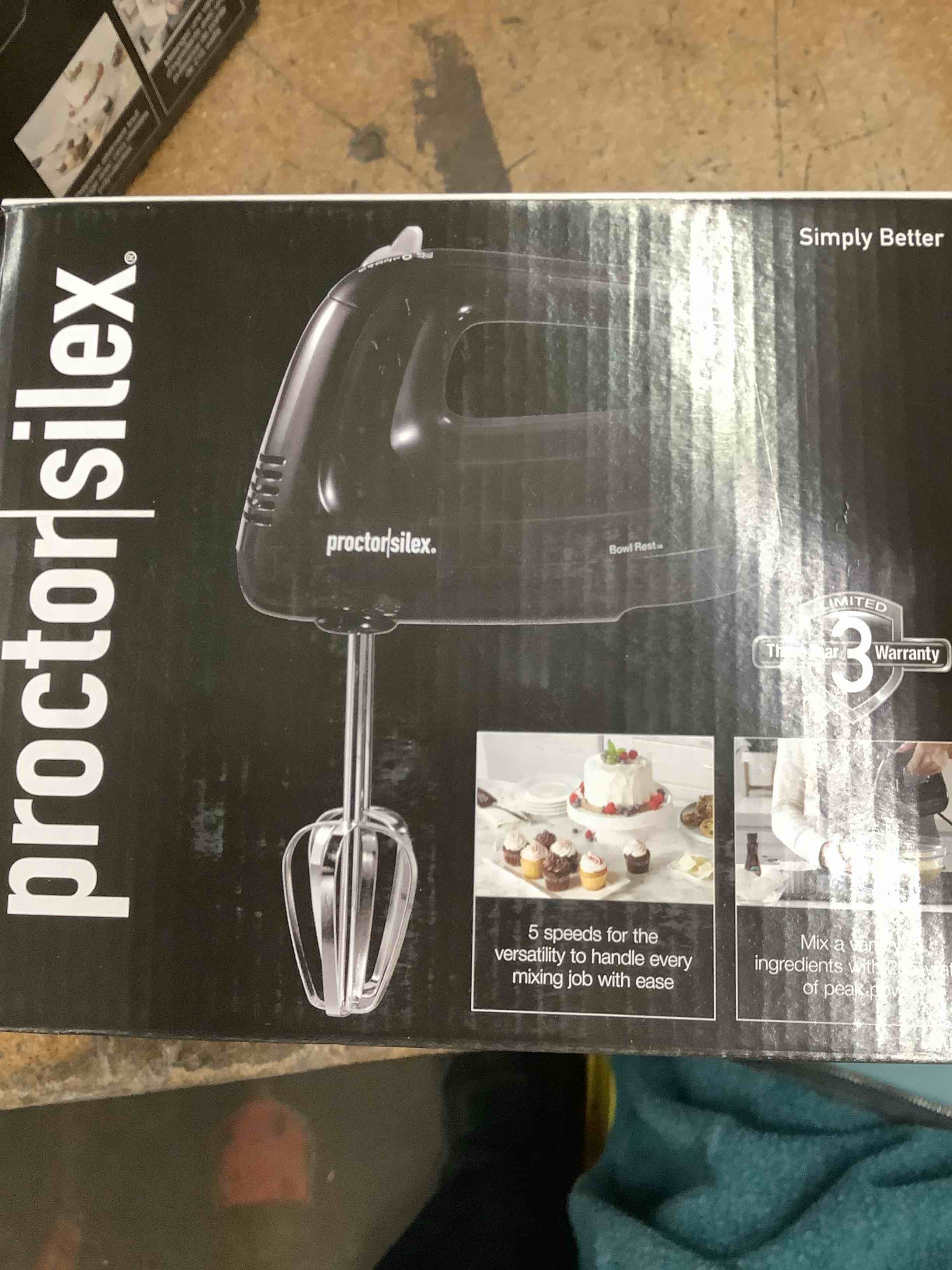 Condition photo showing Good Condition for procter silex hand mixer 62511