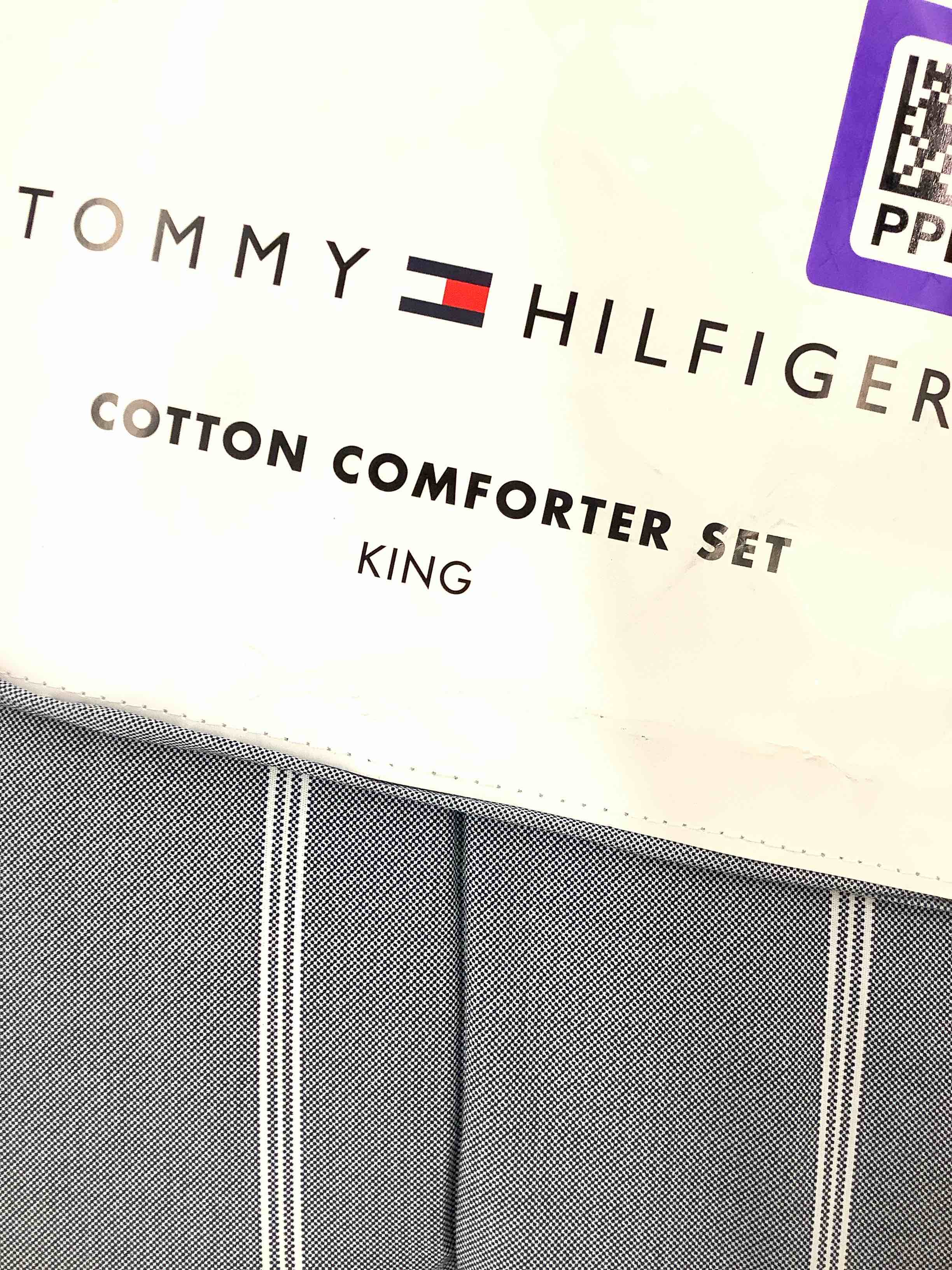 Condition photo showing Good Condition for tommy hilfiger set 