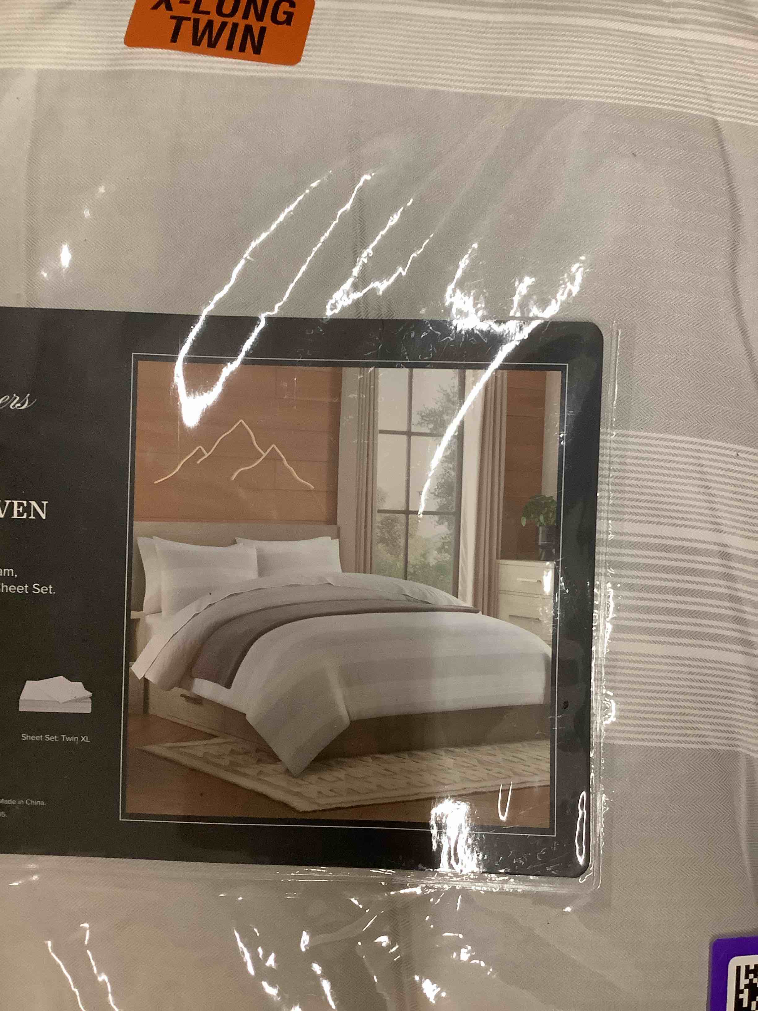 Condition photo showing Good Condition for brooks brothers set 