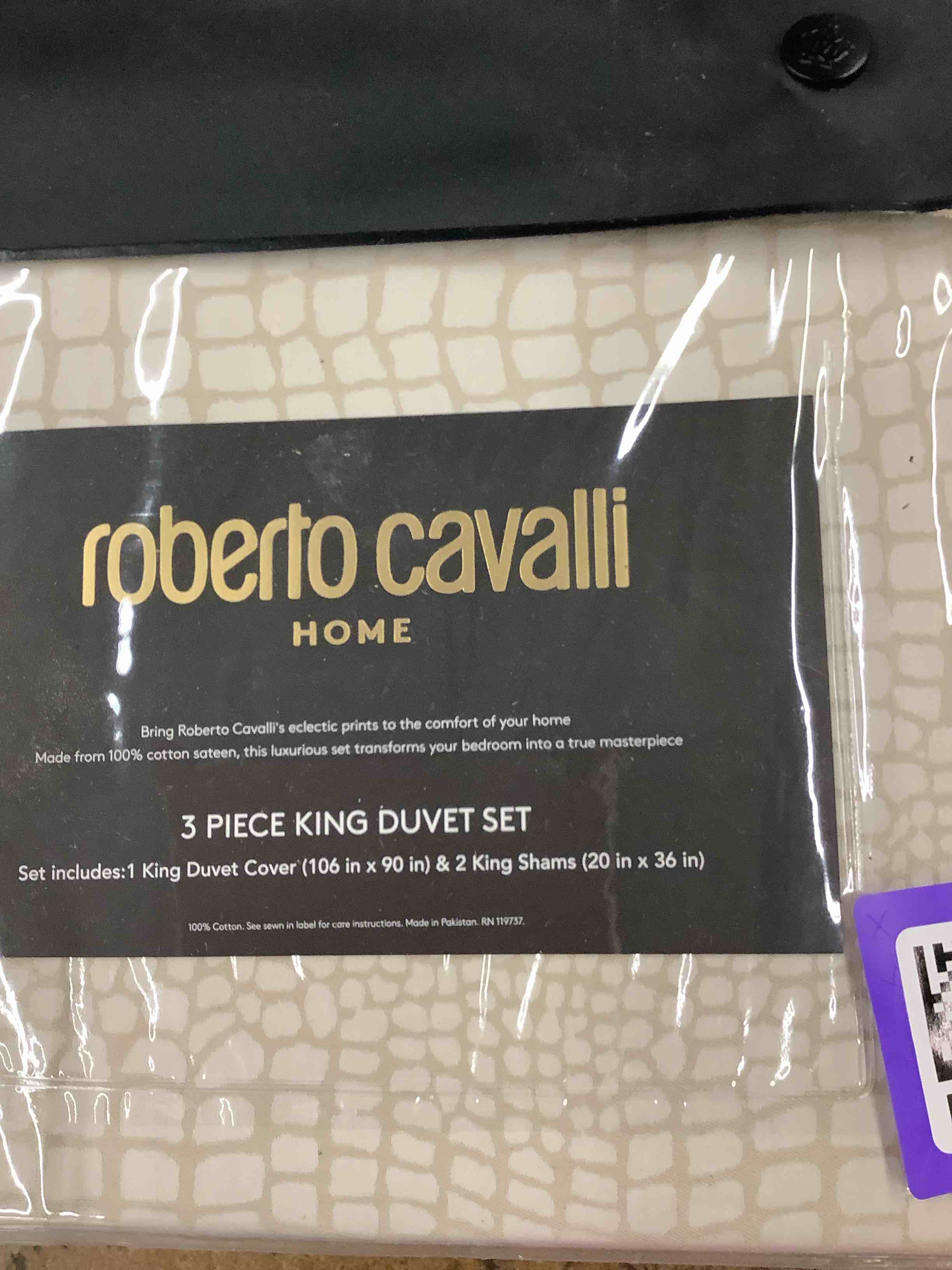 Condition photo showing Good Condition for king duvet set