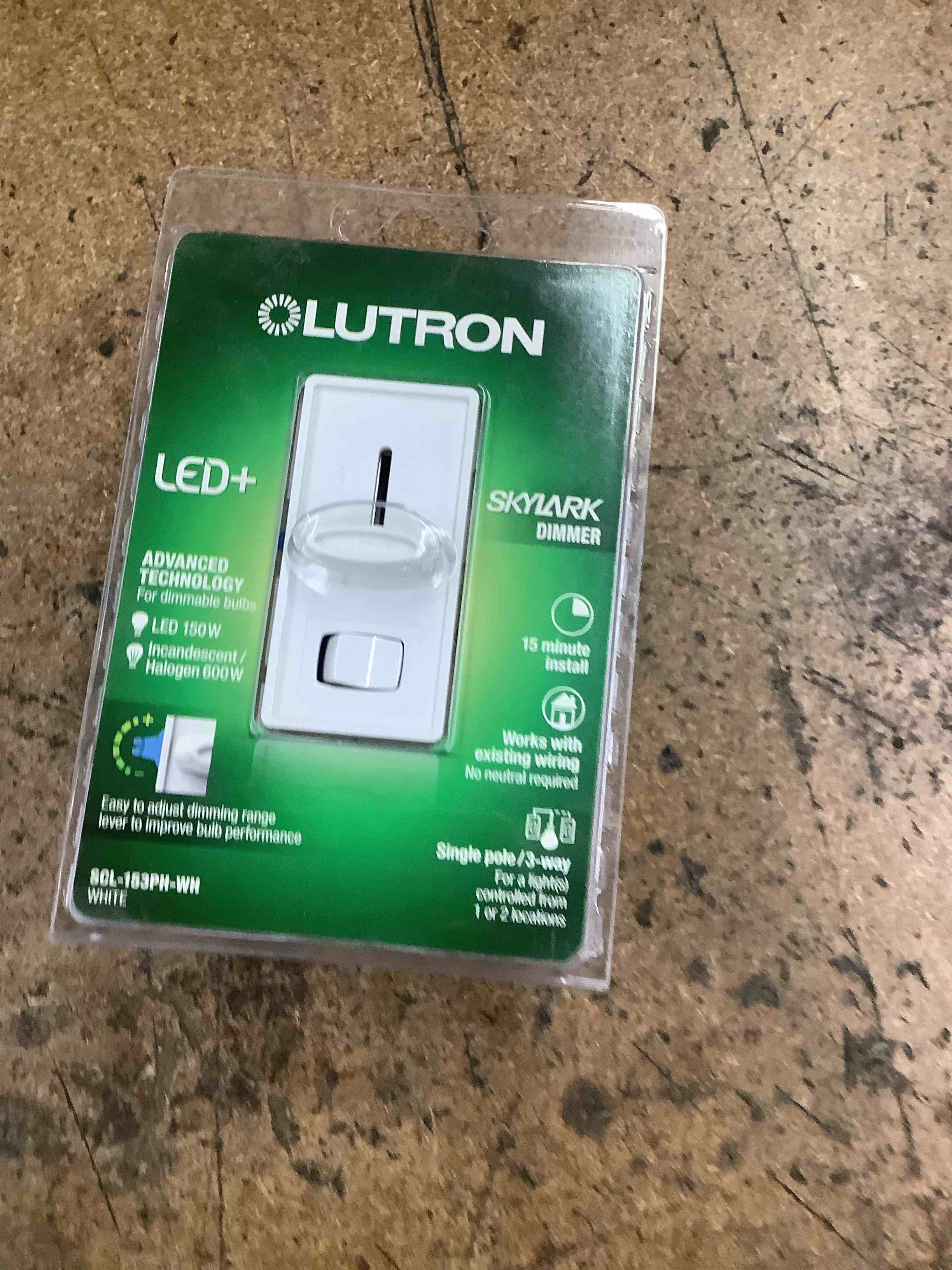 Lutron Skylark Incandescent/Halogen/LED/CFL White Slide Dimmer Switch