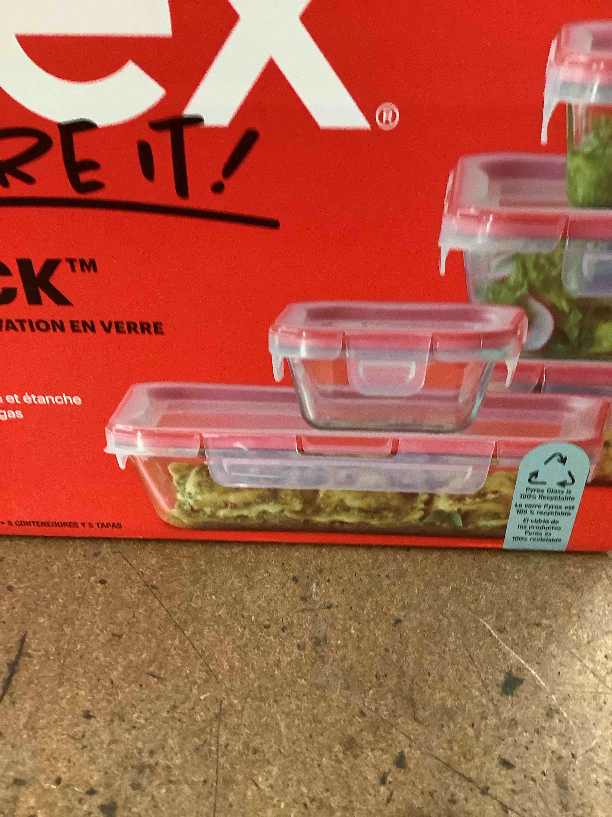 Pyrex set 