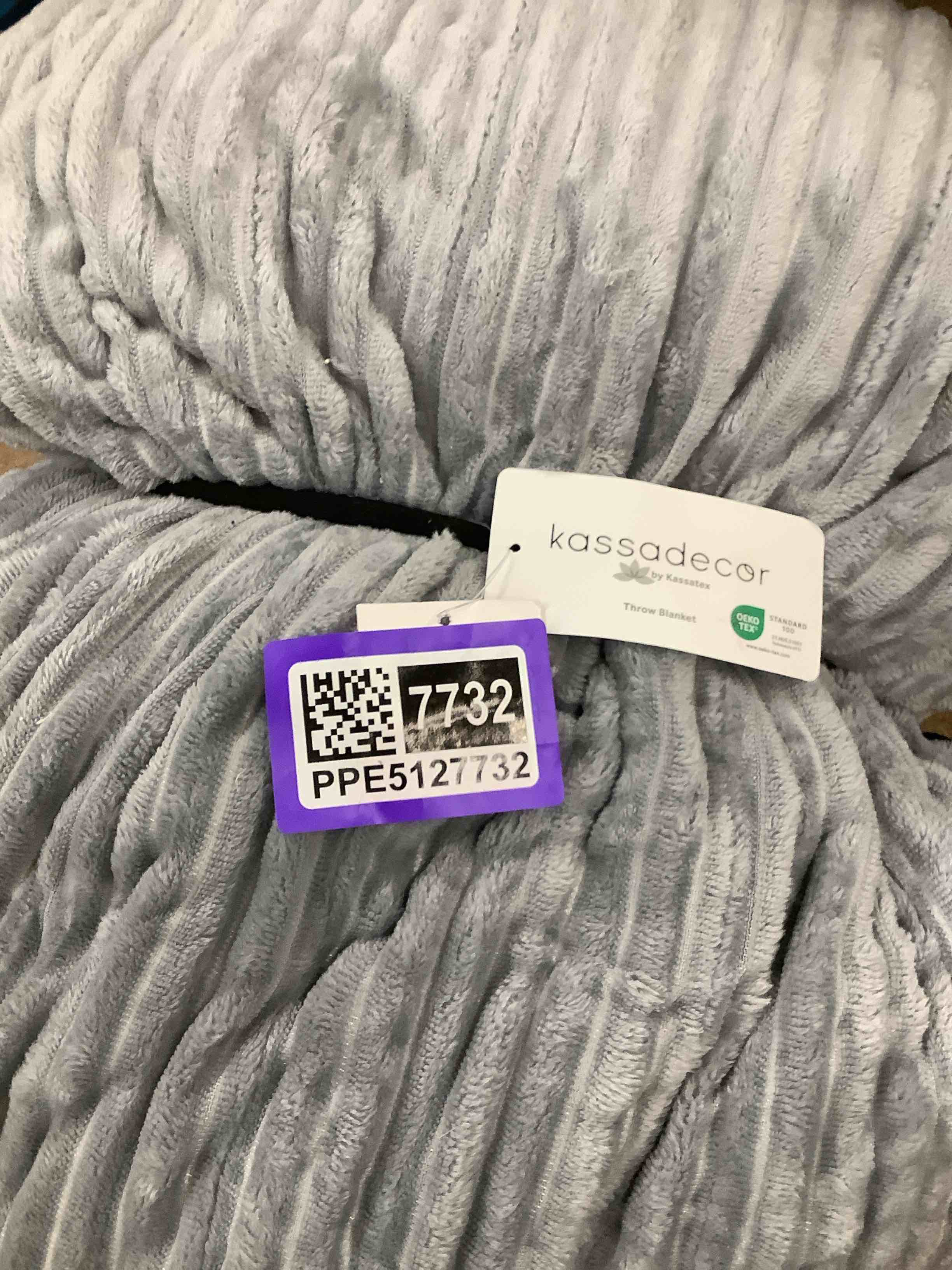 https://s3.amazonaws.com/lotting-images-prod/TheJayGroupLtd/PPE5127732_1776970906979.jpeg