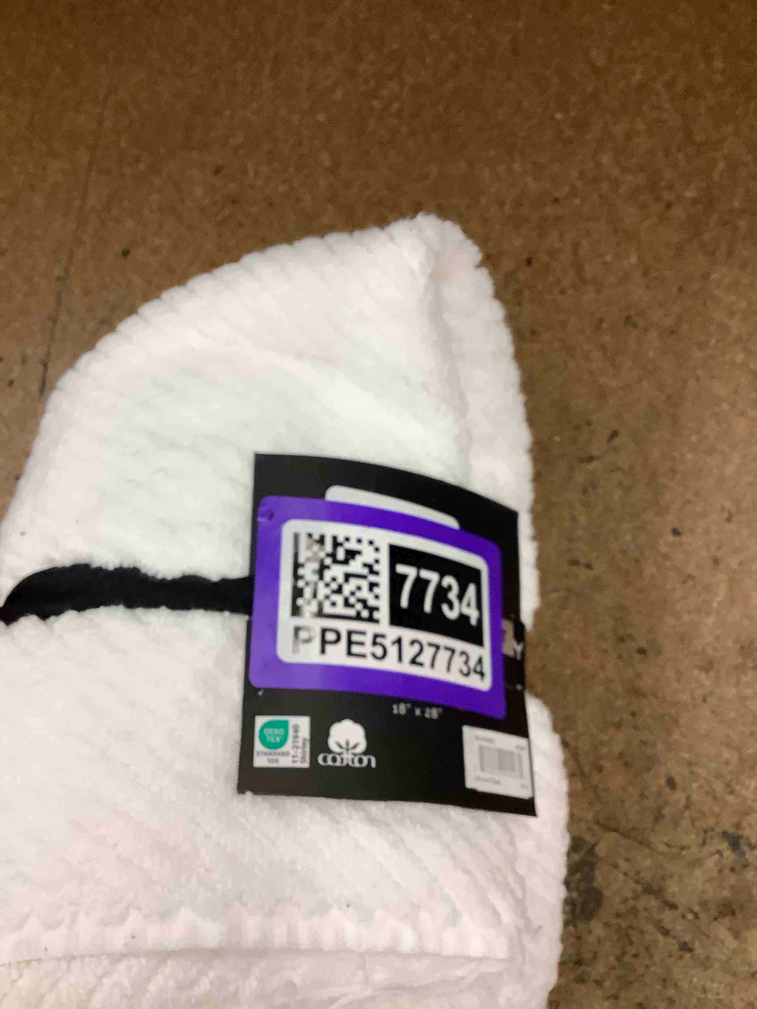 https://s3.amazonaws.com/lotting-images-prod/TheJayGroupLtd/PPE5127734_1776971469629.jpeg
