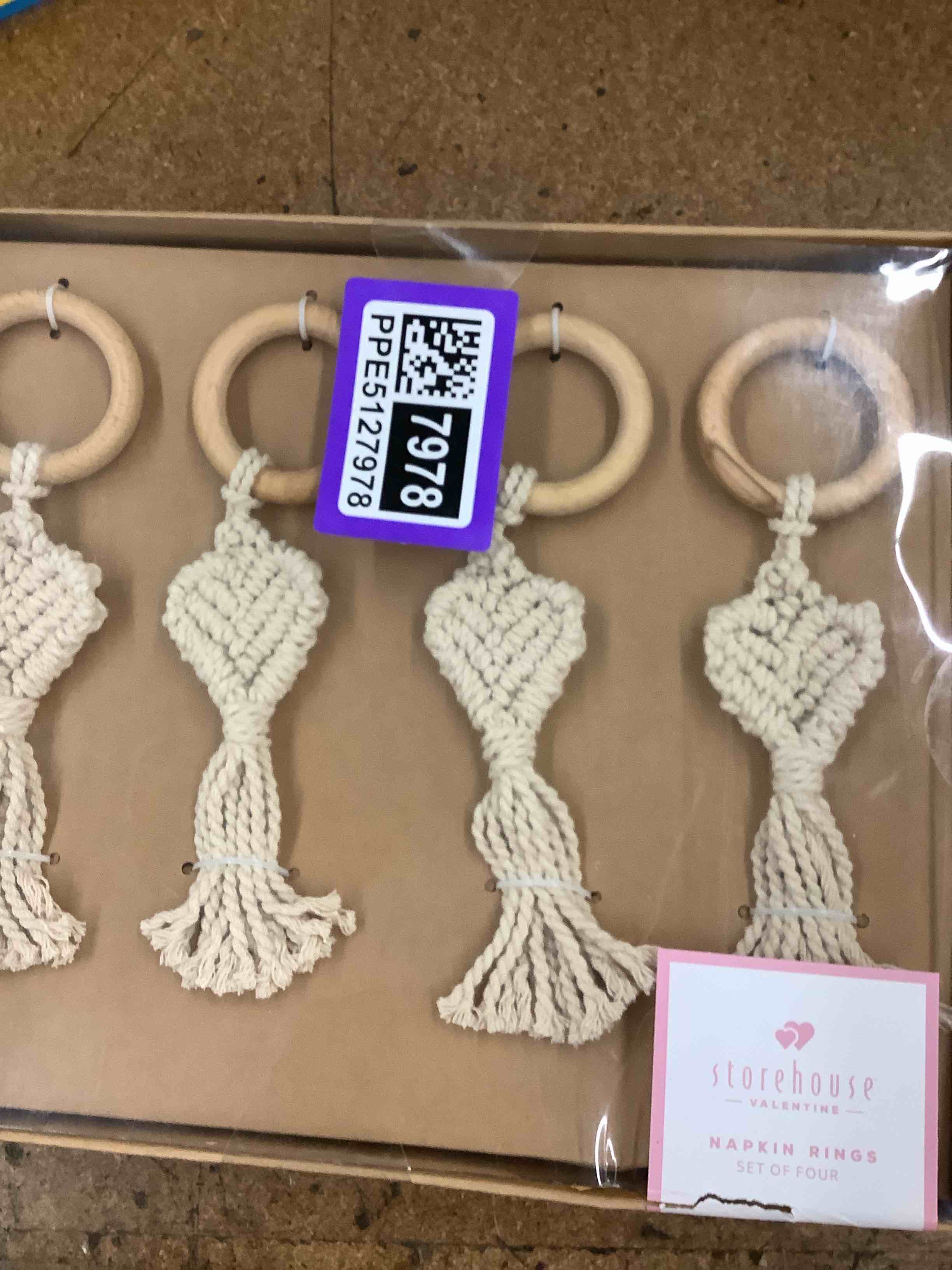 https://s3.amazonaws.com/lotting-images-prod/TheJayGroupLtd/PPE5127978_1777318097746.jpeg