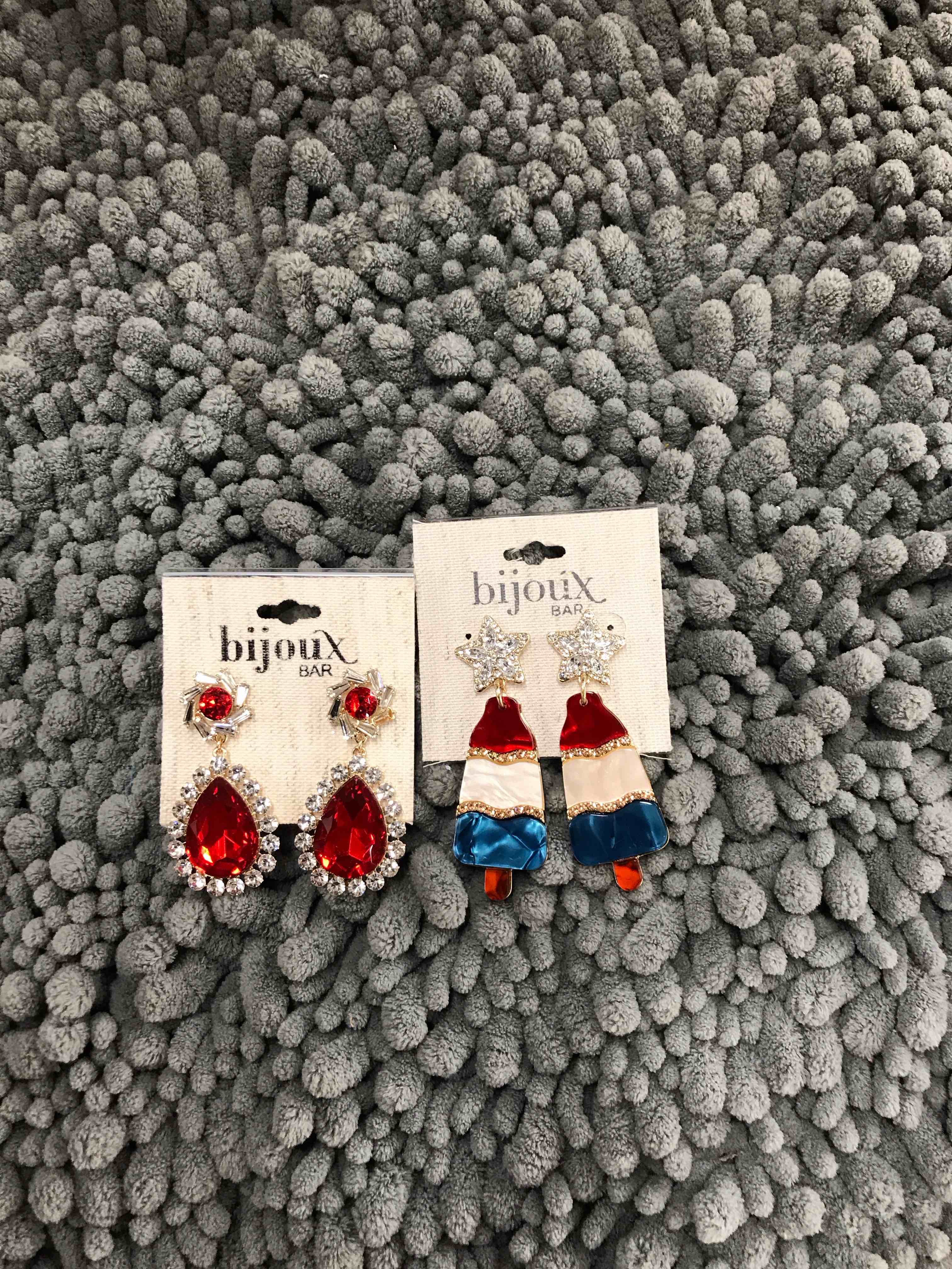 Holiday Earrings       Set of 2 pair