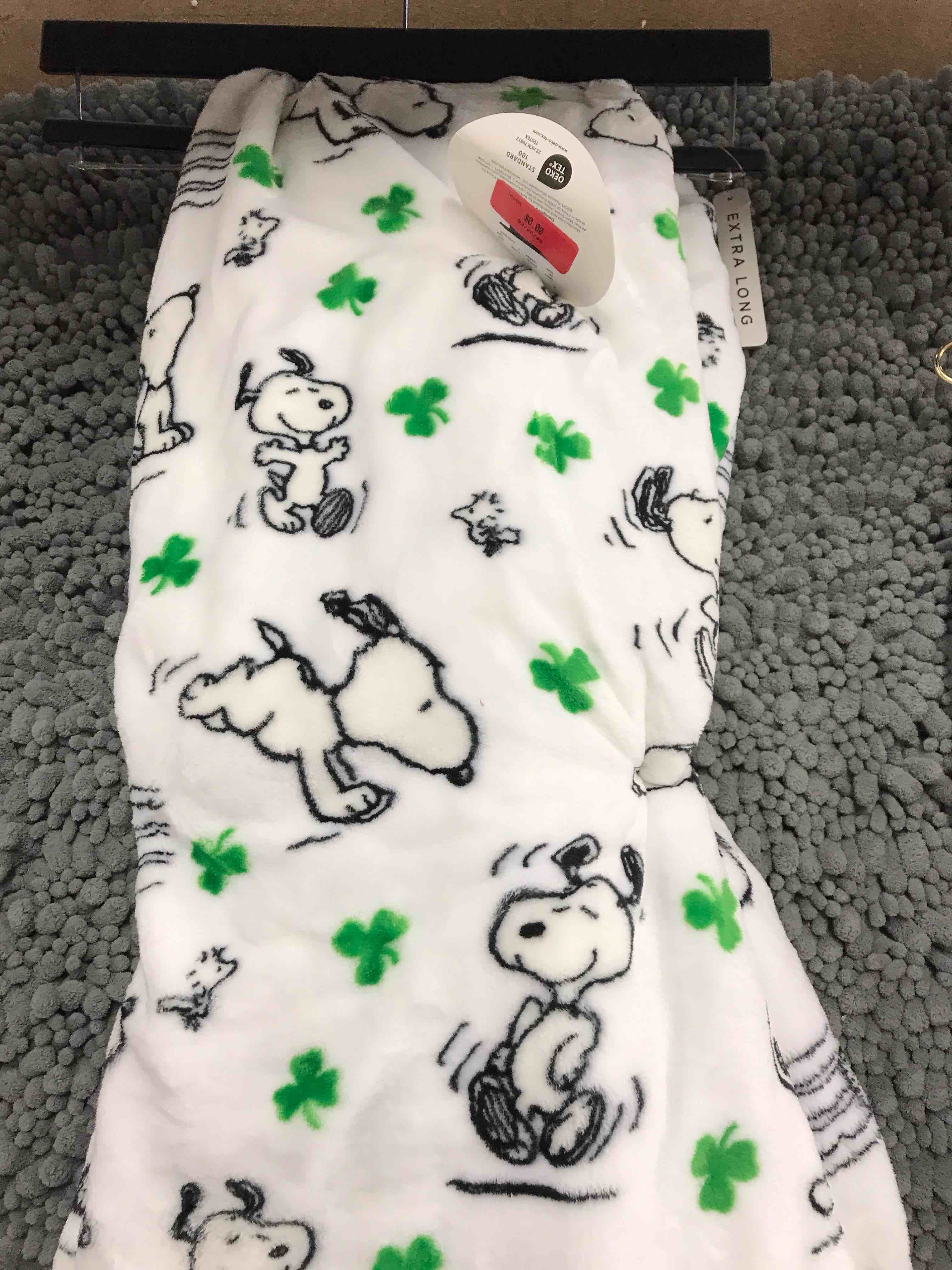 Peanuts Plush Blanket