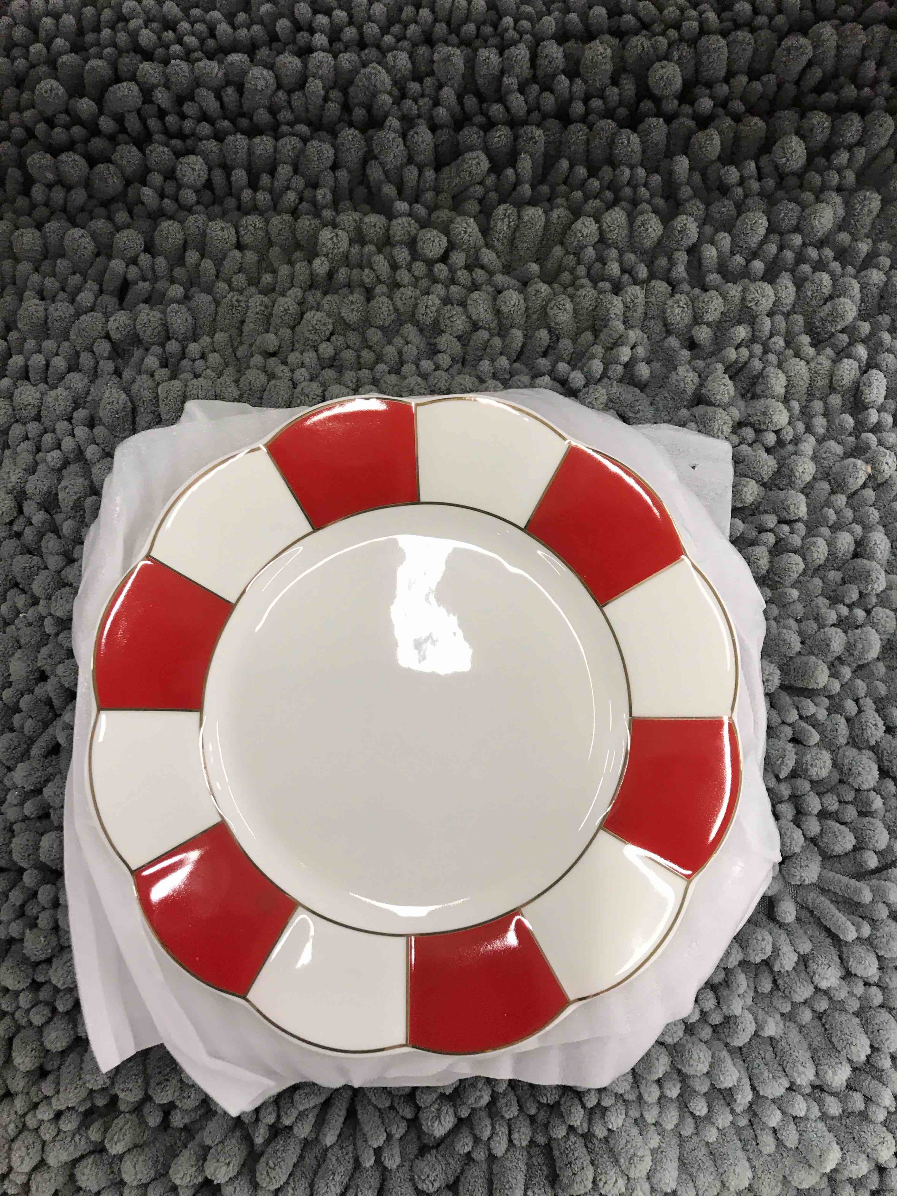 Set of 5    Red and White Small Plates