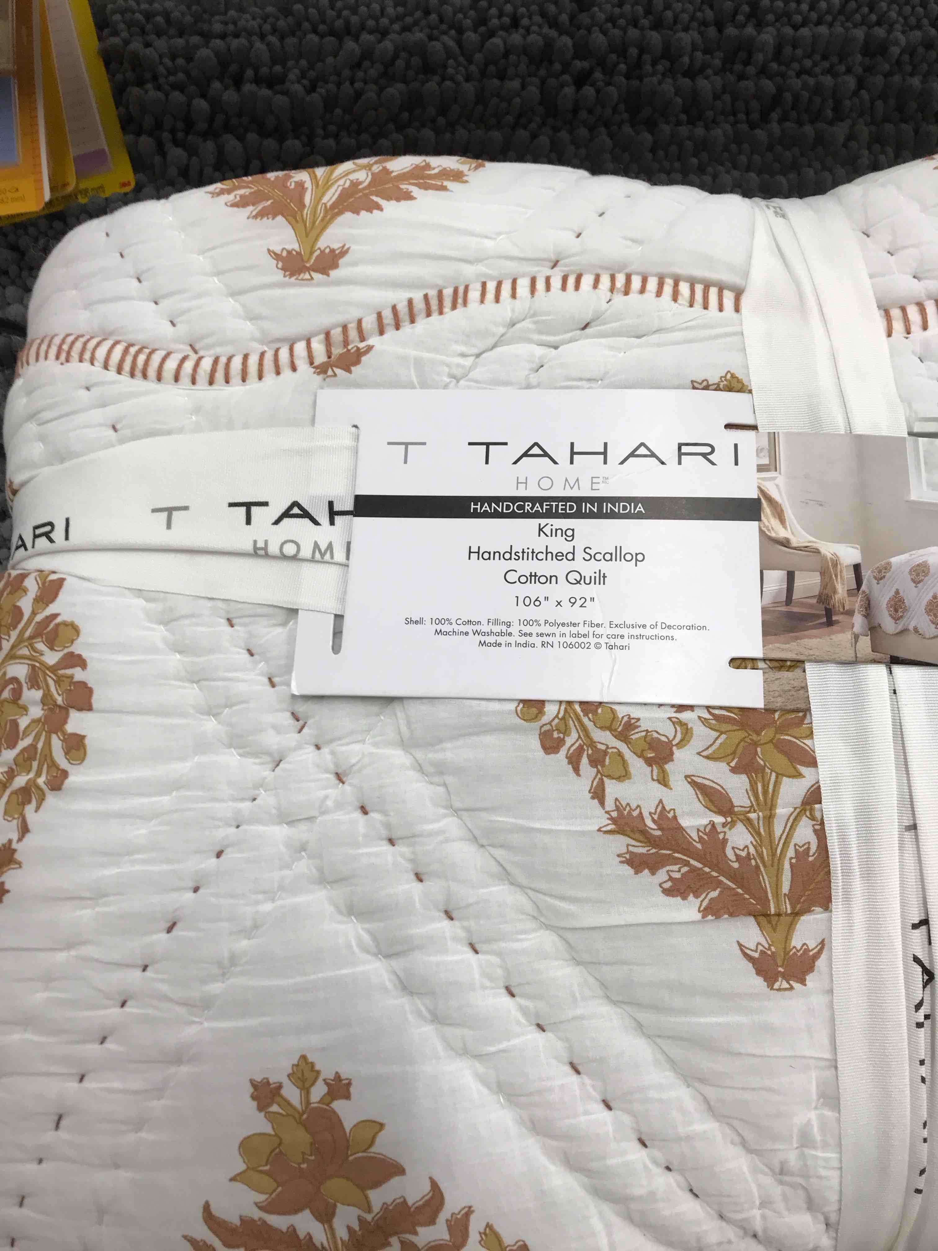 Tahari King Handstitched Scallop Cotton Quilt