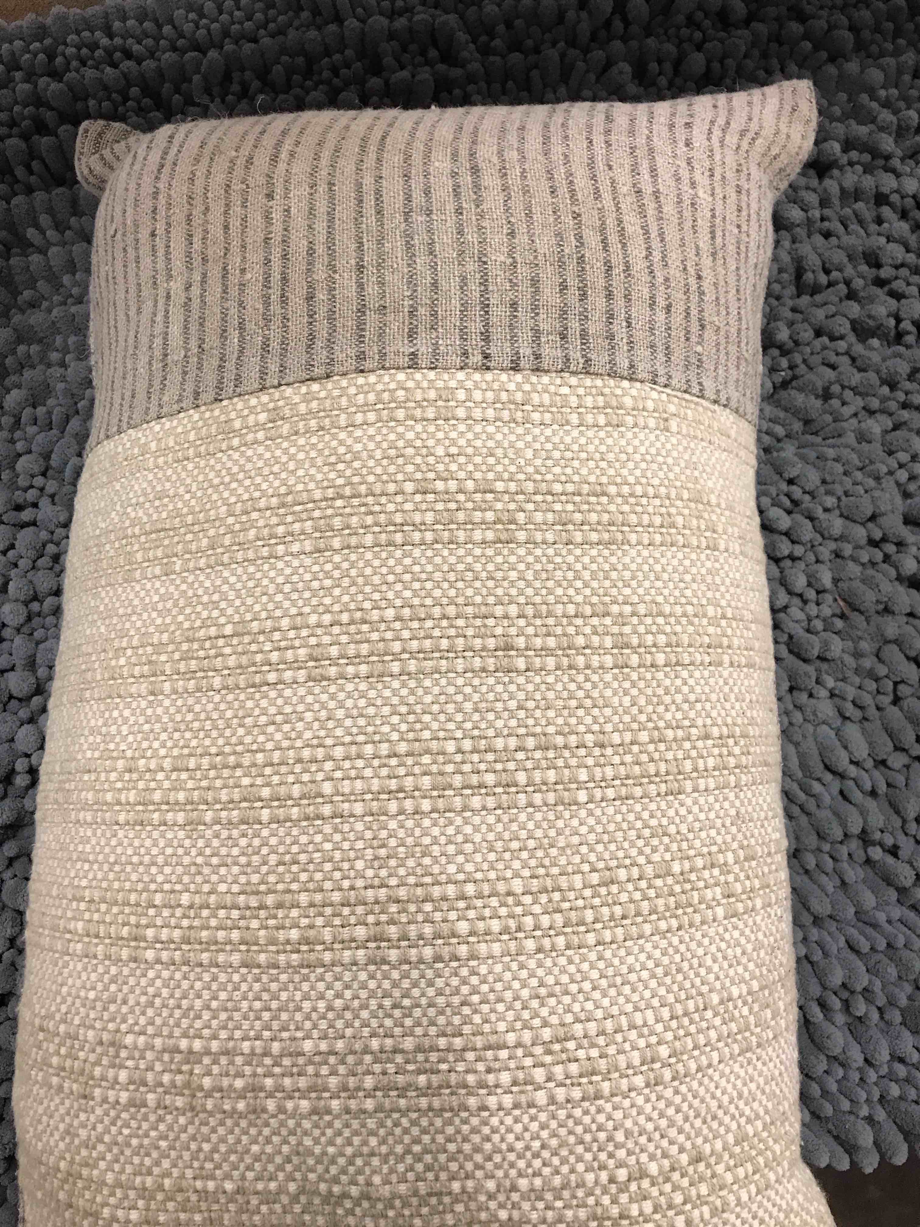 Condition photo showing New/Like New for Jaipur Living Decorative Pillow