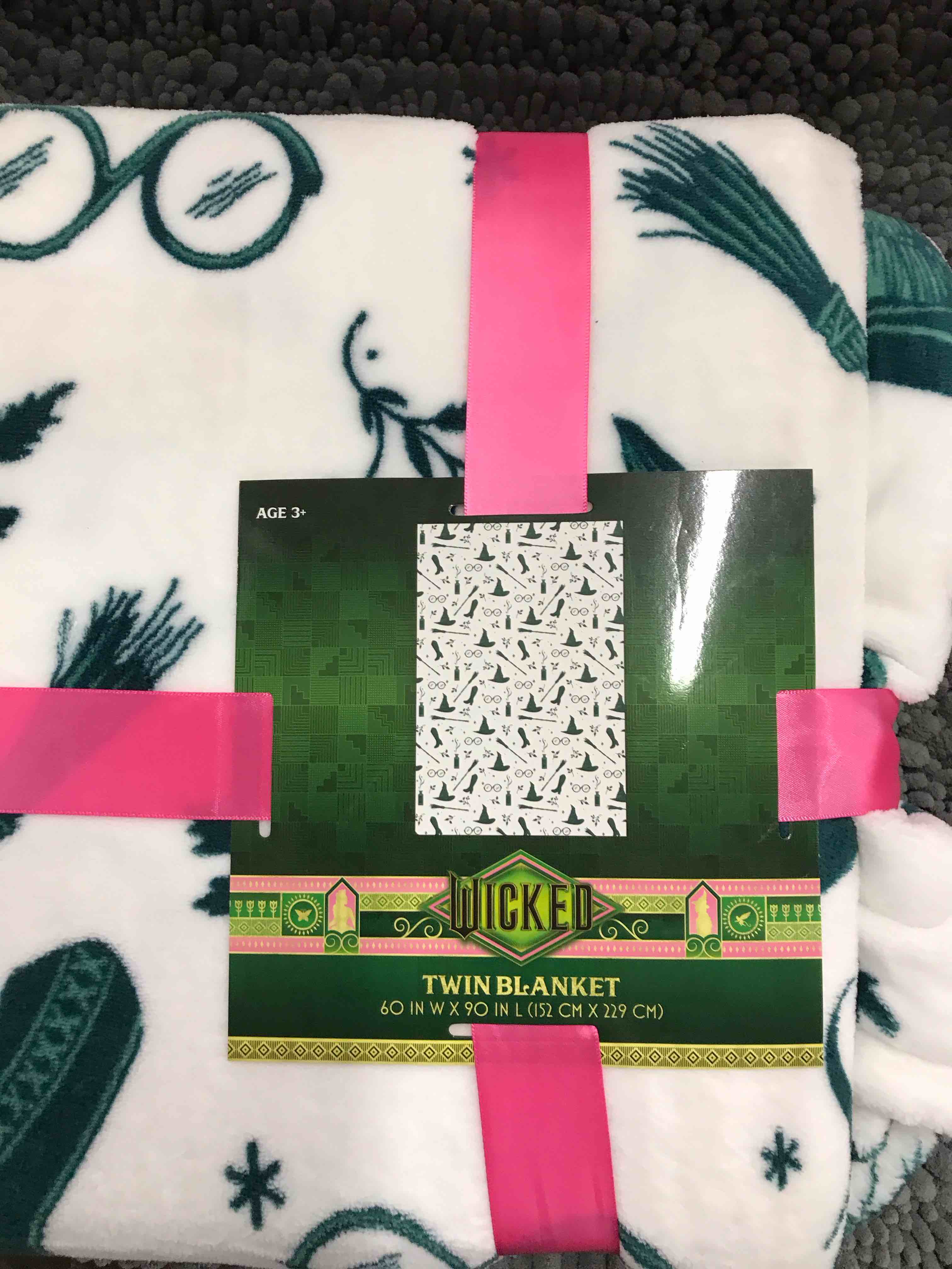 Wicked Twin Blanket 60x90”