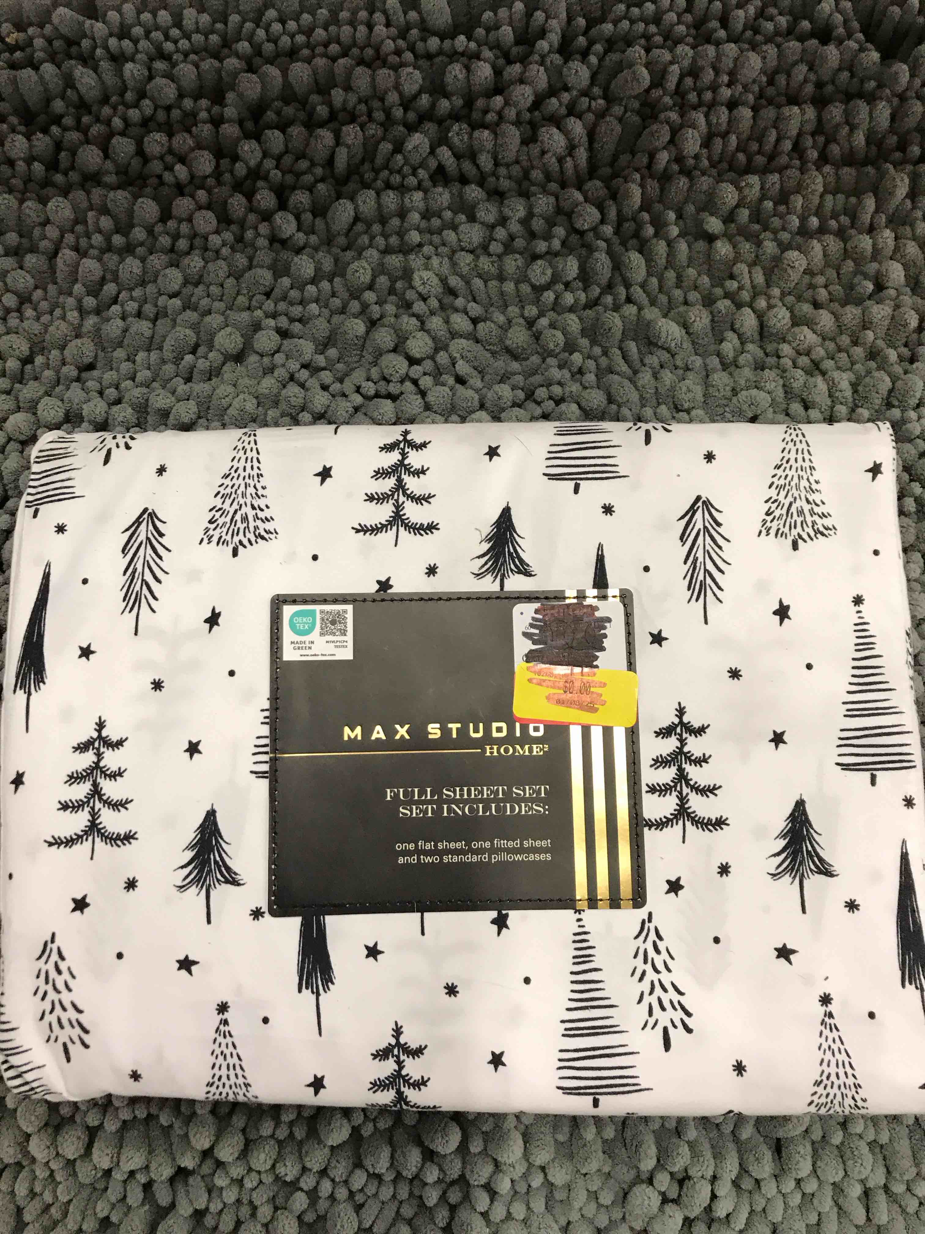 max studio full sheet set