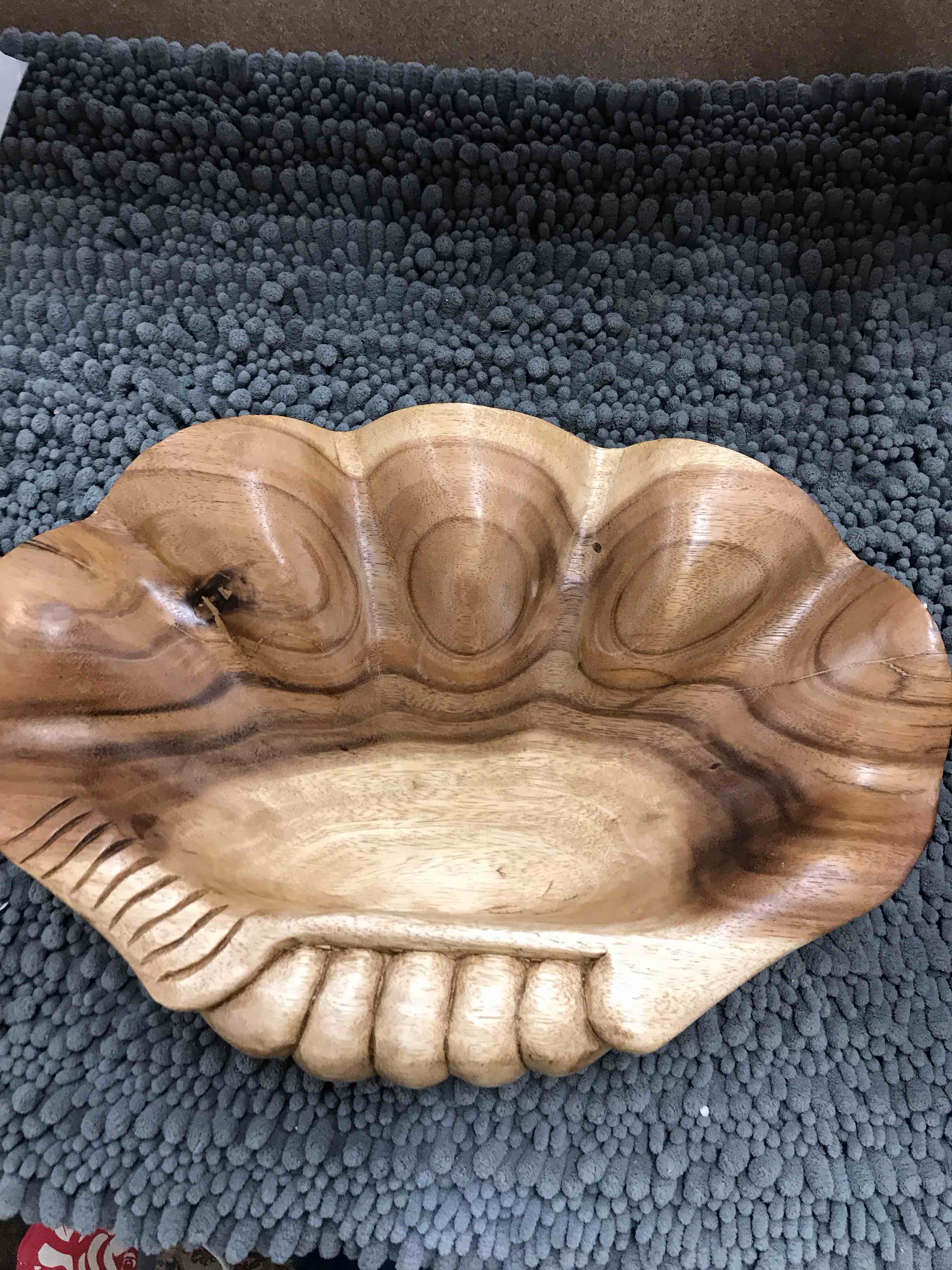 Home Decor.      She’ll