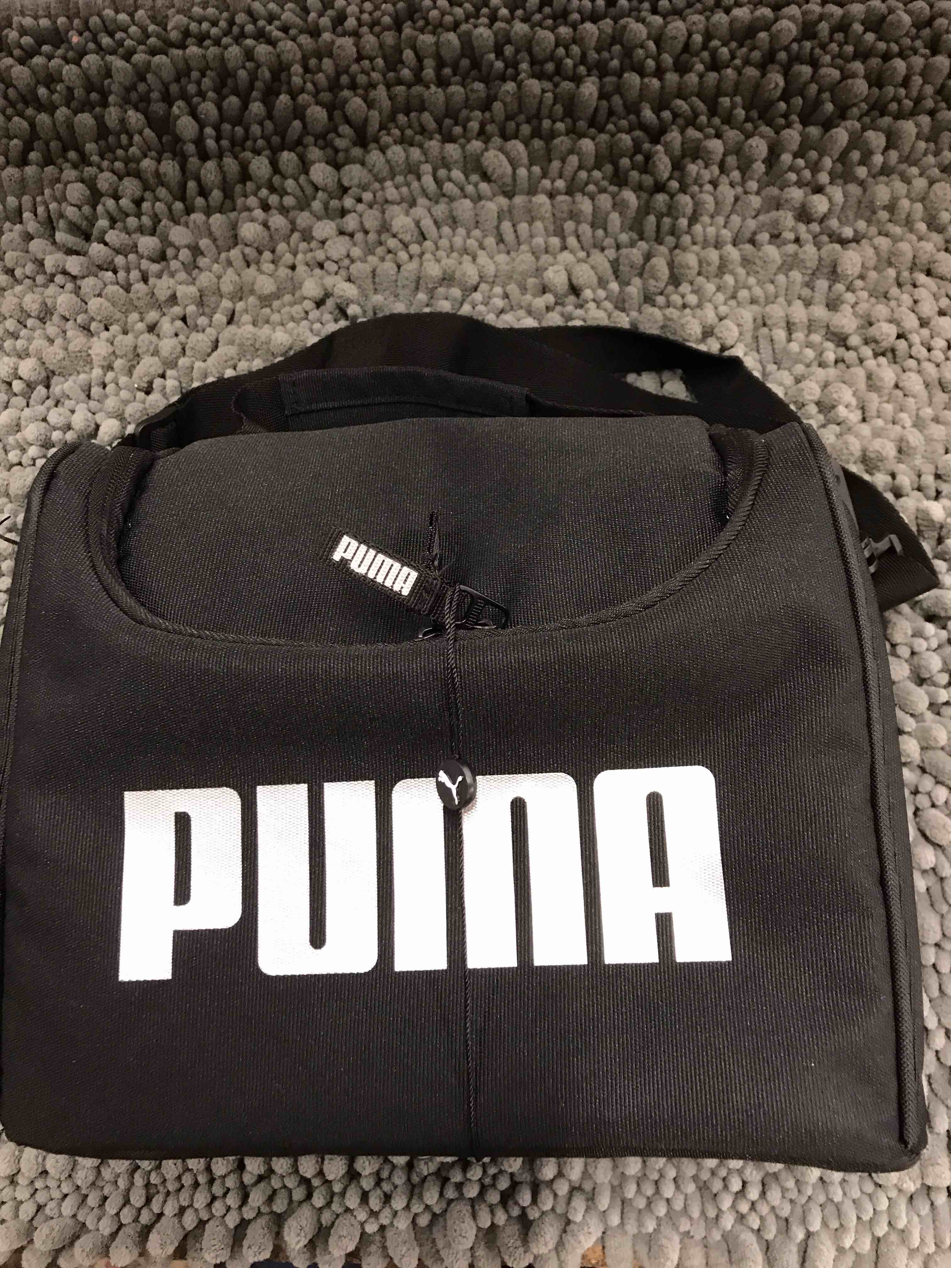 puma cooler holds 18 cans
