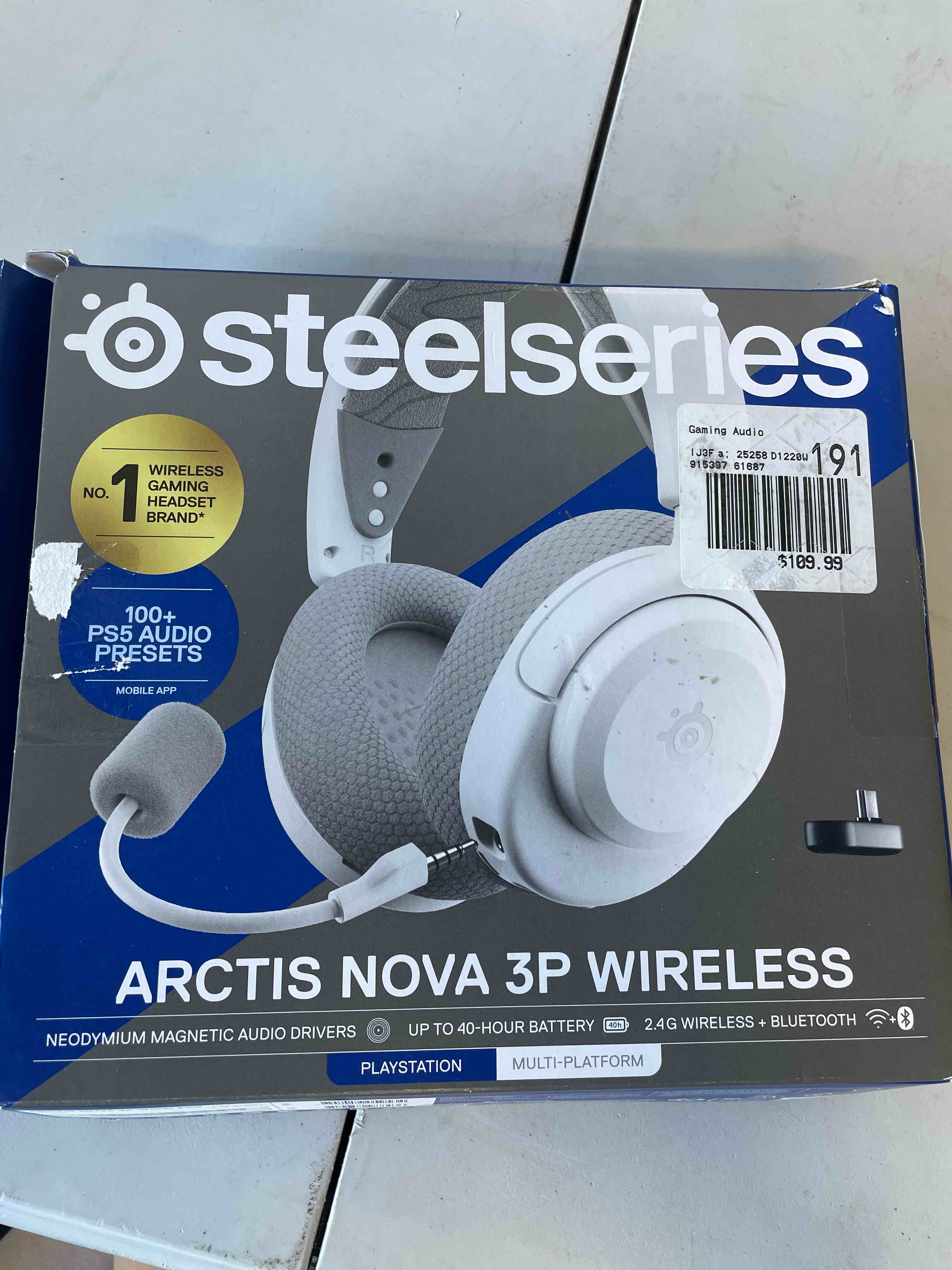 steelseries arctis nova 3p wireless gaming headset 40hr battery bluetooth ps5 ps4 pc switch mobile, white