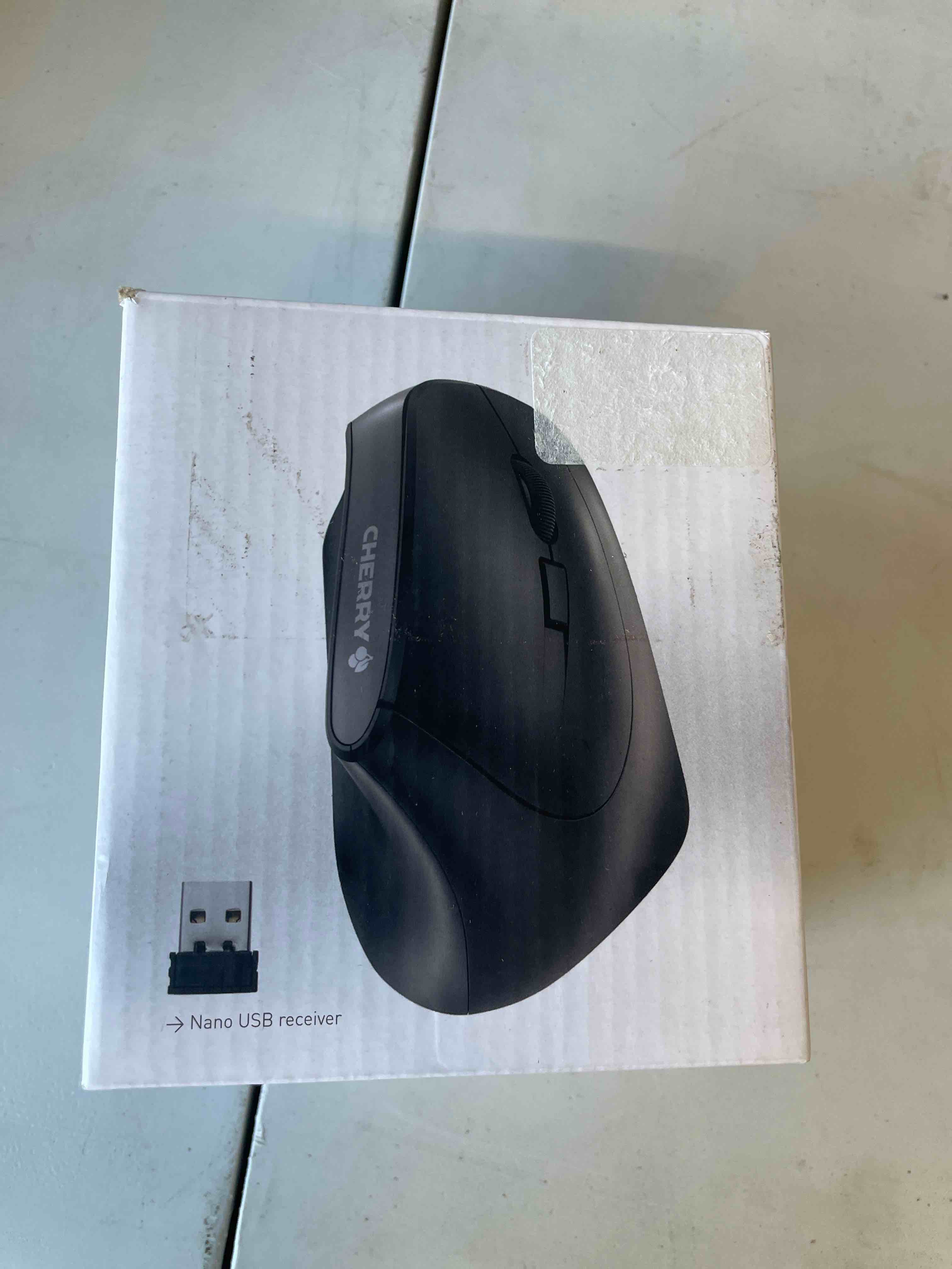 Condition photo showing Good Condition for cherry mw4500 wireless vertical ergonomic optical mouse, up to 1200 dpi, 6 buttons and scroll wheel for laptop, pc, desktop or mac. right handed.