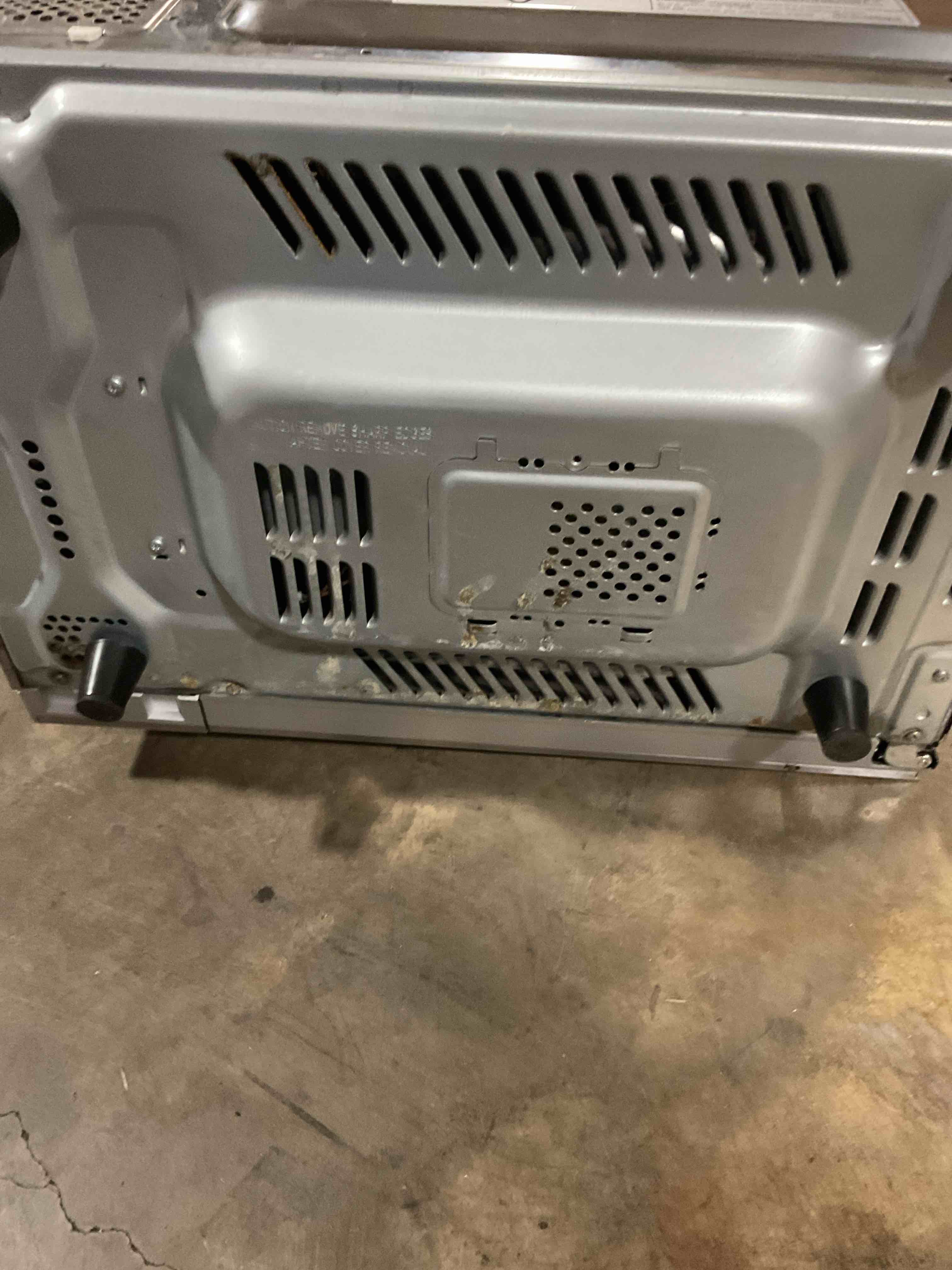 https://s3.amazonaws.com/lotting-images-prod/TrapsLLC/BRN4377863_1777649981967.jpeg