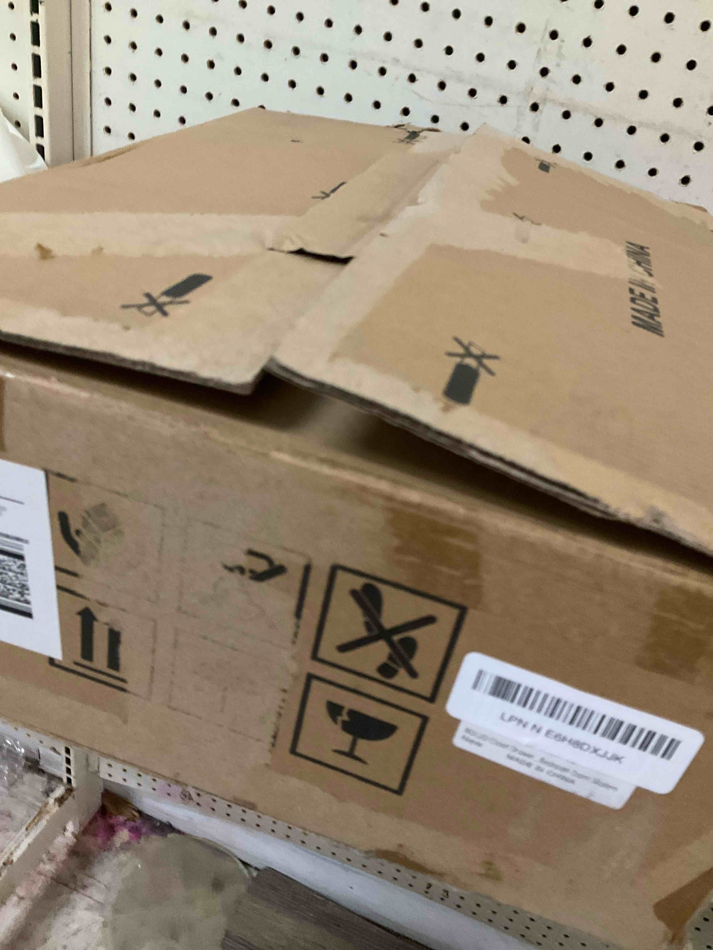 https://s3.amazonaws.com/lotting-images-prod/TrapsLLC/GRA3754989_1780411537142.jpeg