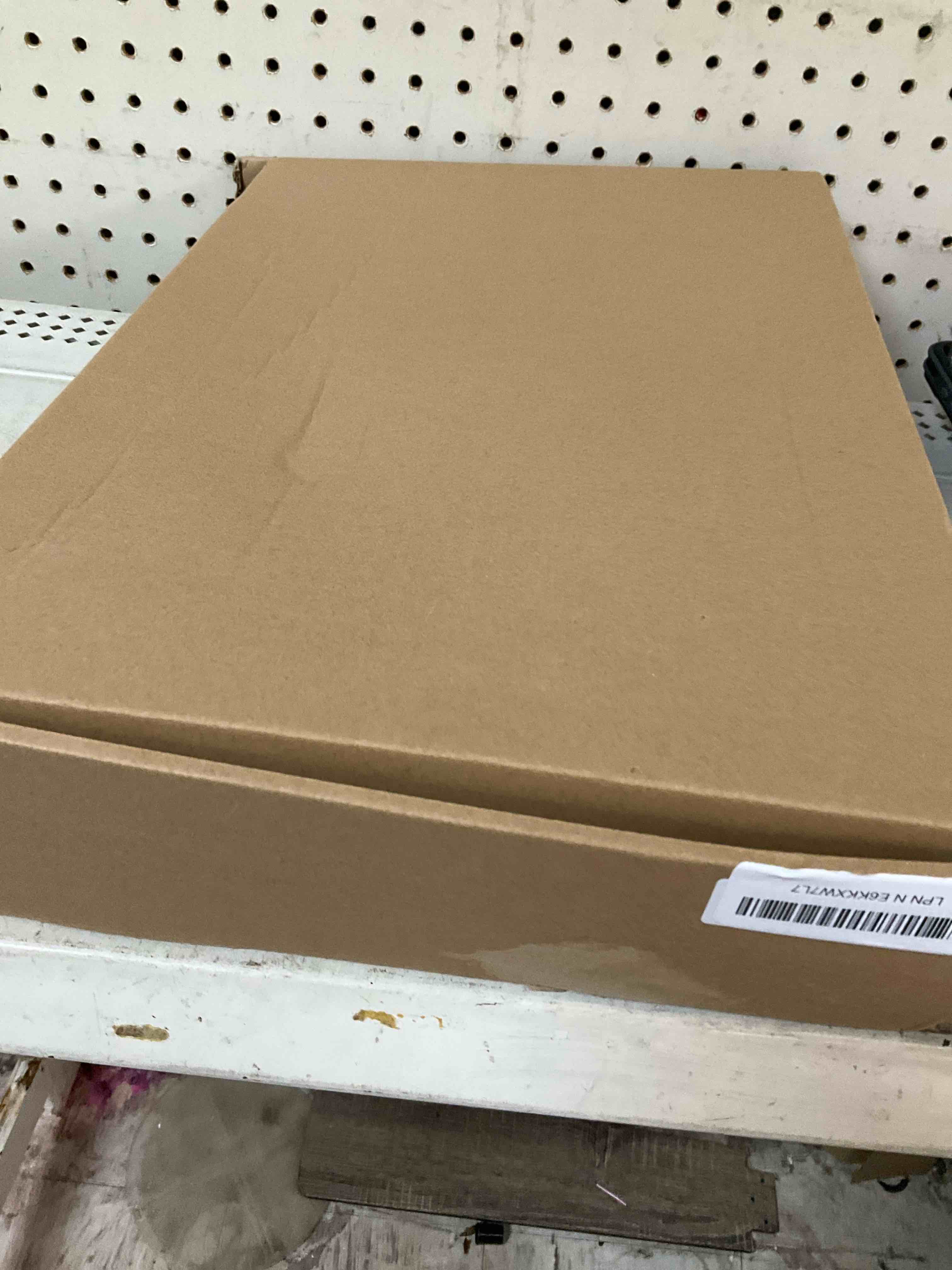 https://s3.amazonaws.com/lotting-images-prod/TrapsLLC/GRA3754999_1780412465278.jpeg