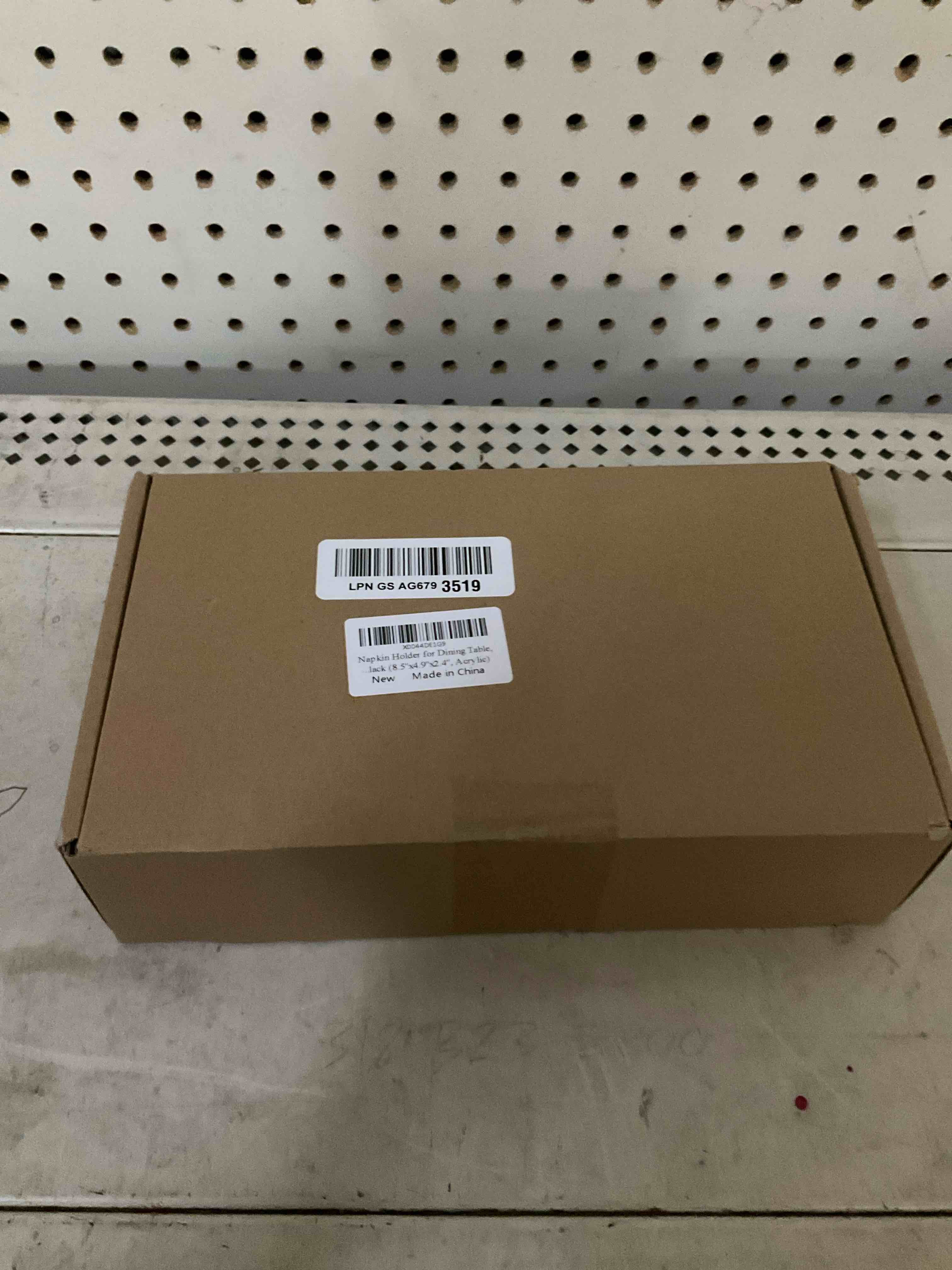 https://s3.amazonaws.com/lotting-images-prod/TrapsLLC/PPE5012984_1783783388272.jpeg