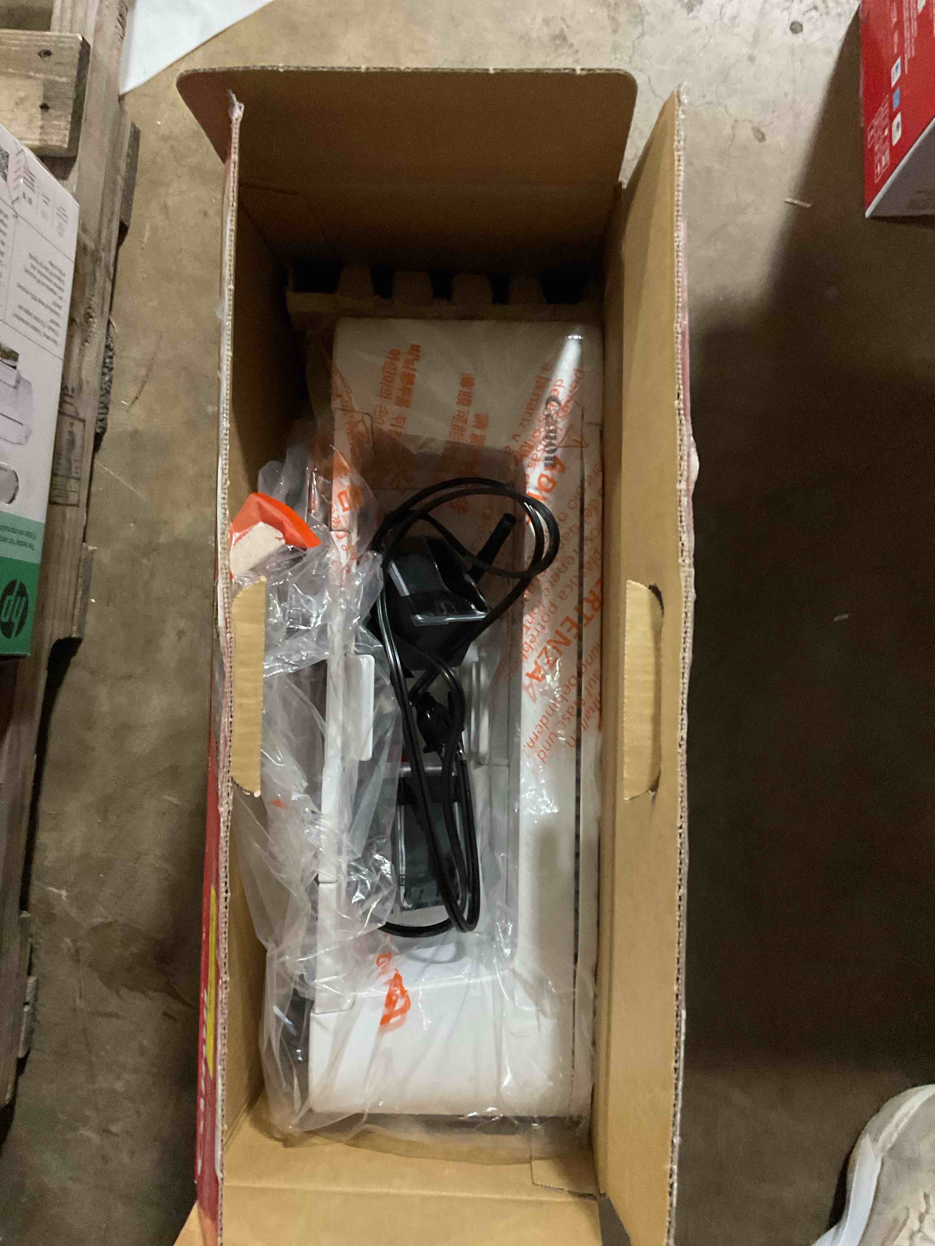 https://s3.amazonaws.com/lotting-images-prod/TrapsLLC/PPE5017072_1778156417107.jpeg