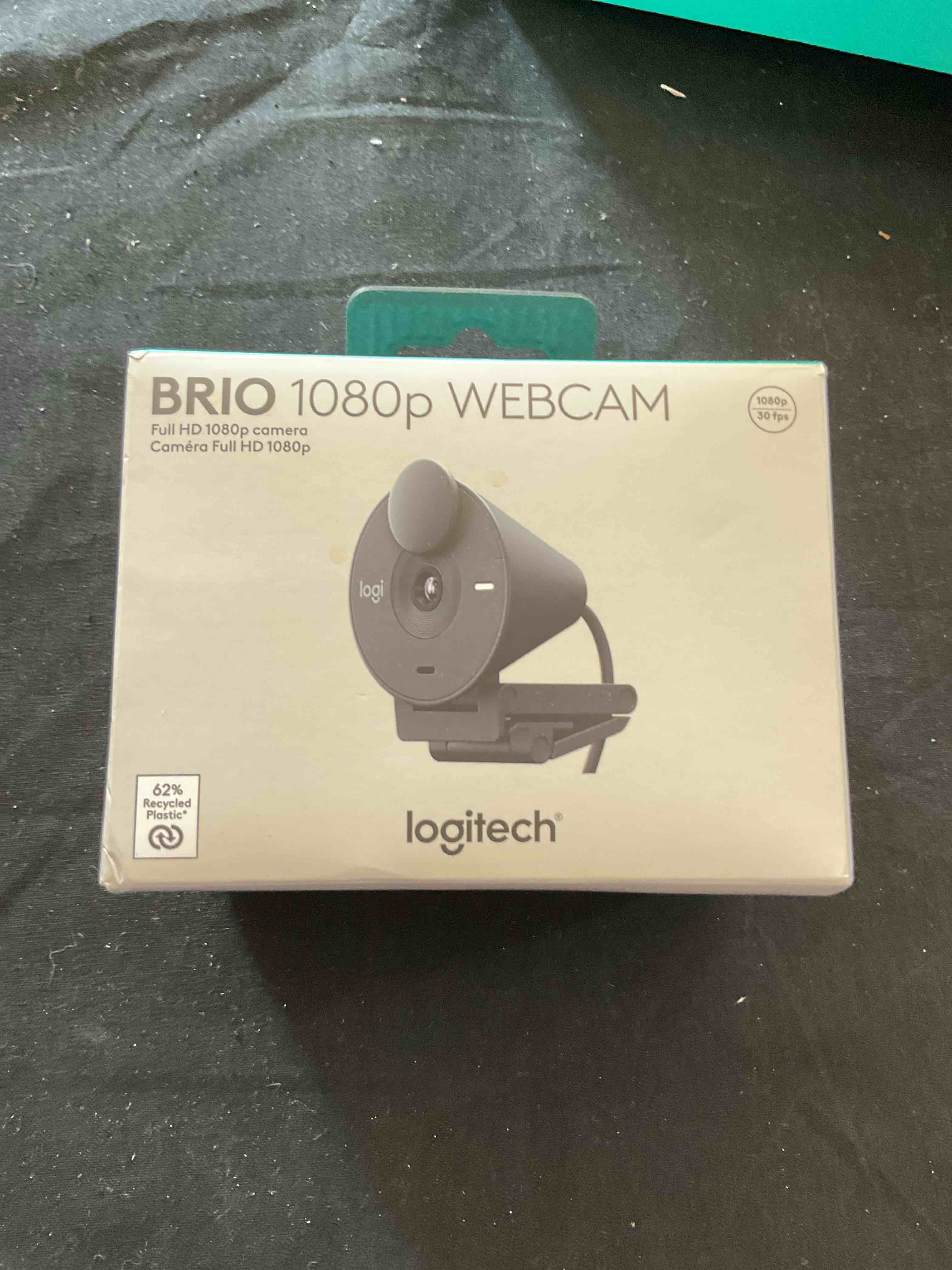 Logitech Brio 1080p Webcam, auto light corrector, privacy shutter, USB-C, Graphite 