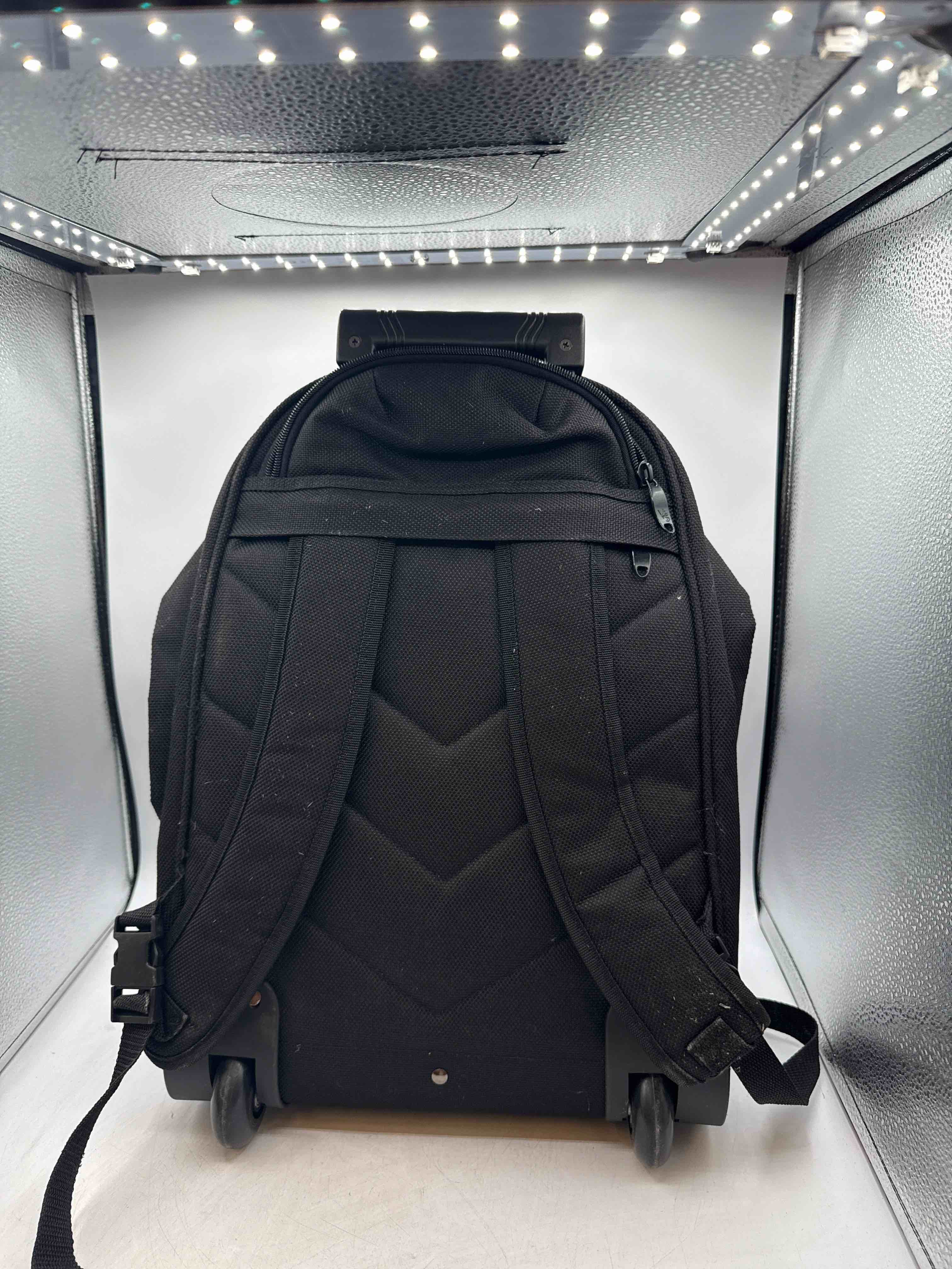 https://s3.amazonaws.com/lotting-images-prod/TrevorC/BRN3535960_1759954037068.jpeg