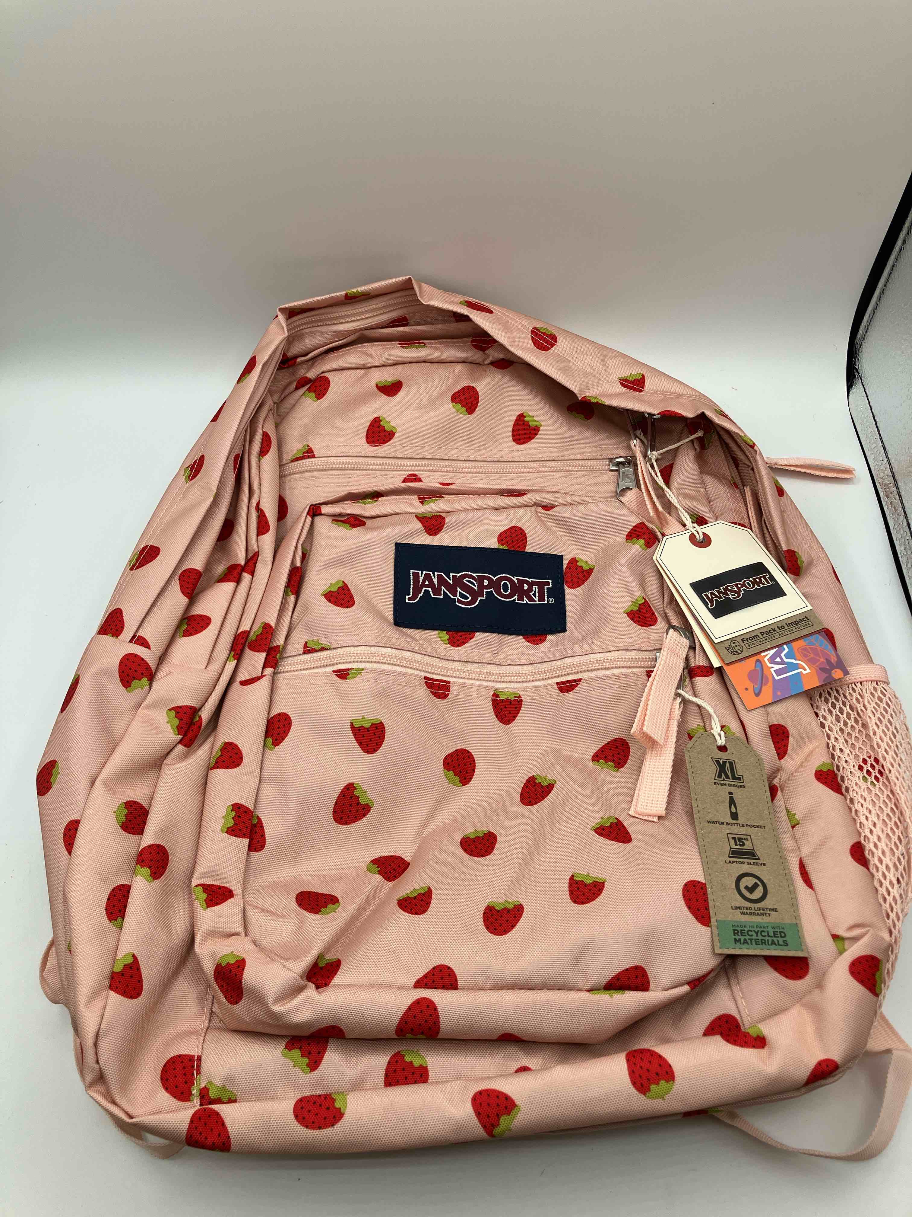 https://s3.amazonaws.com/lotting-images-prod/TrevorC/GRA3628186_1755638294862.jpeg