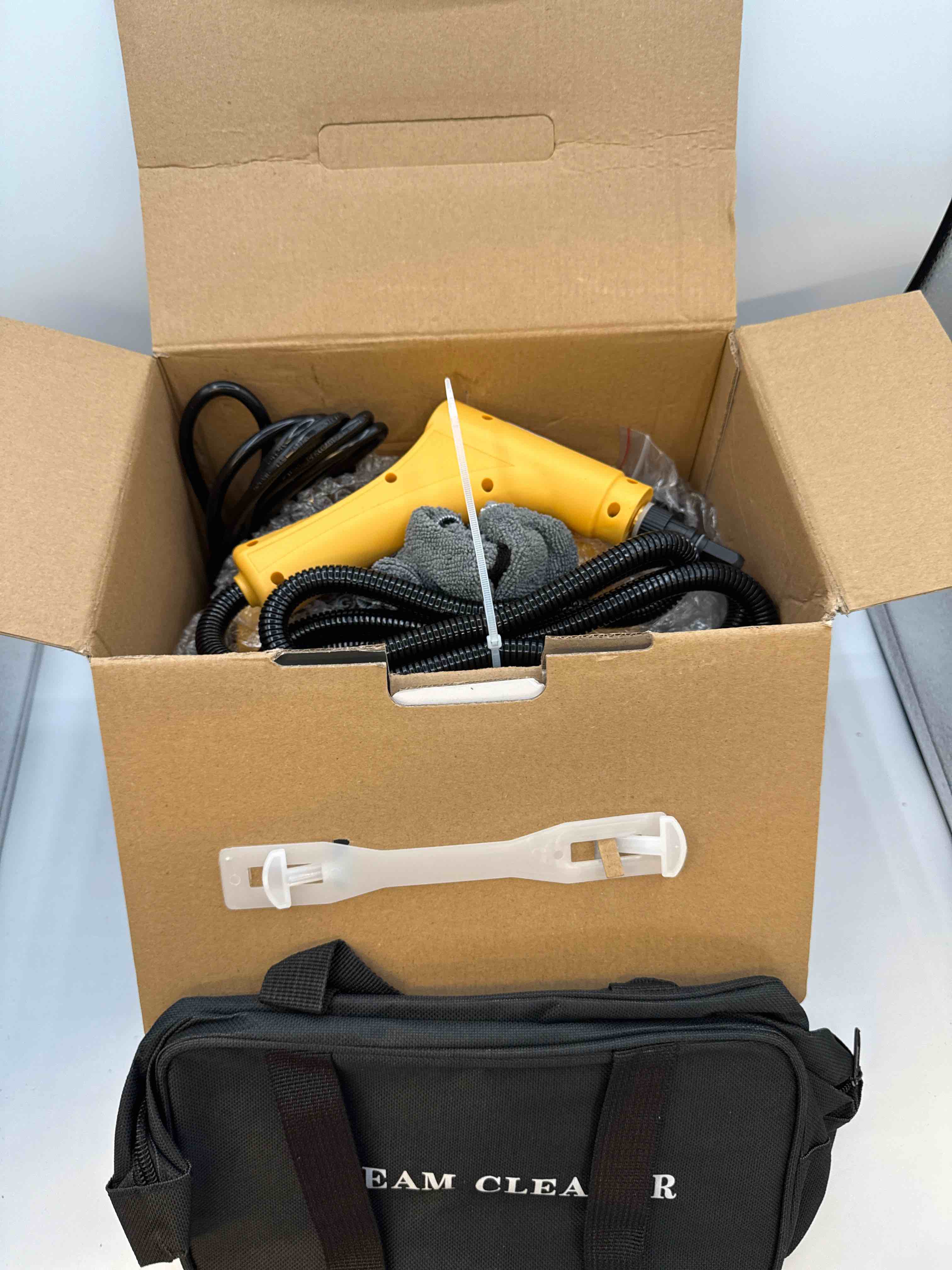 https://s3.amazonaws.com/lotting-images-prod/TrevorC/GRA3628483_1757606378864.jpeg