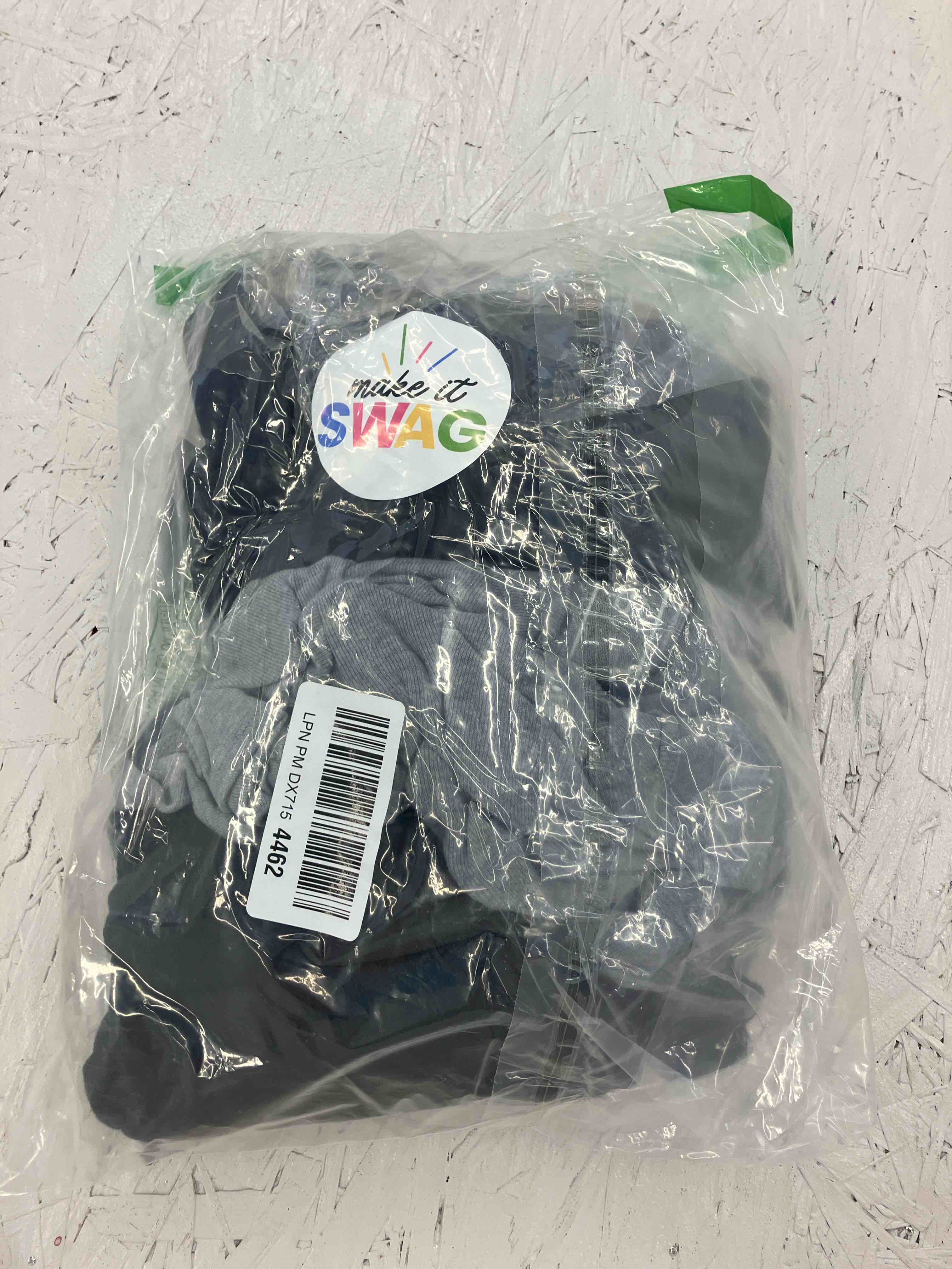 https://s3.amazonaws.com/lotting-images-prod/TrevorC/GRA3628796_1758661896408.jpeg