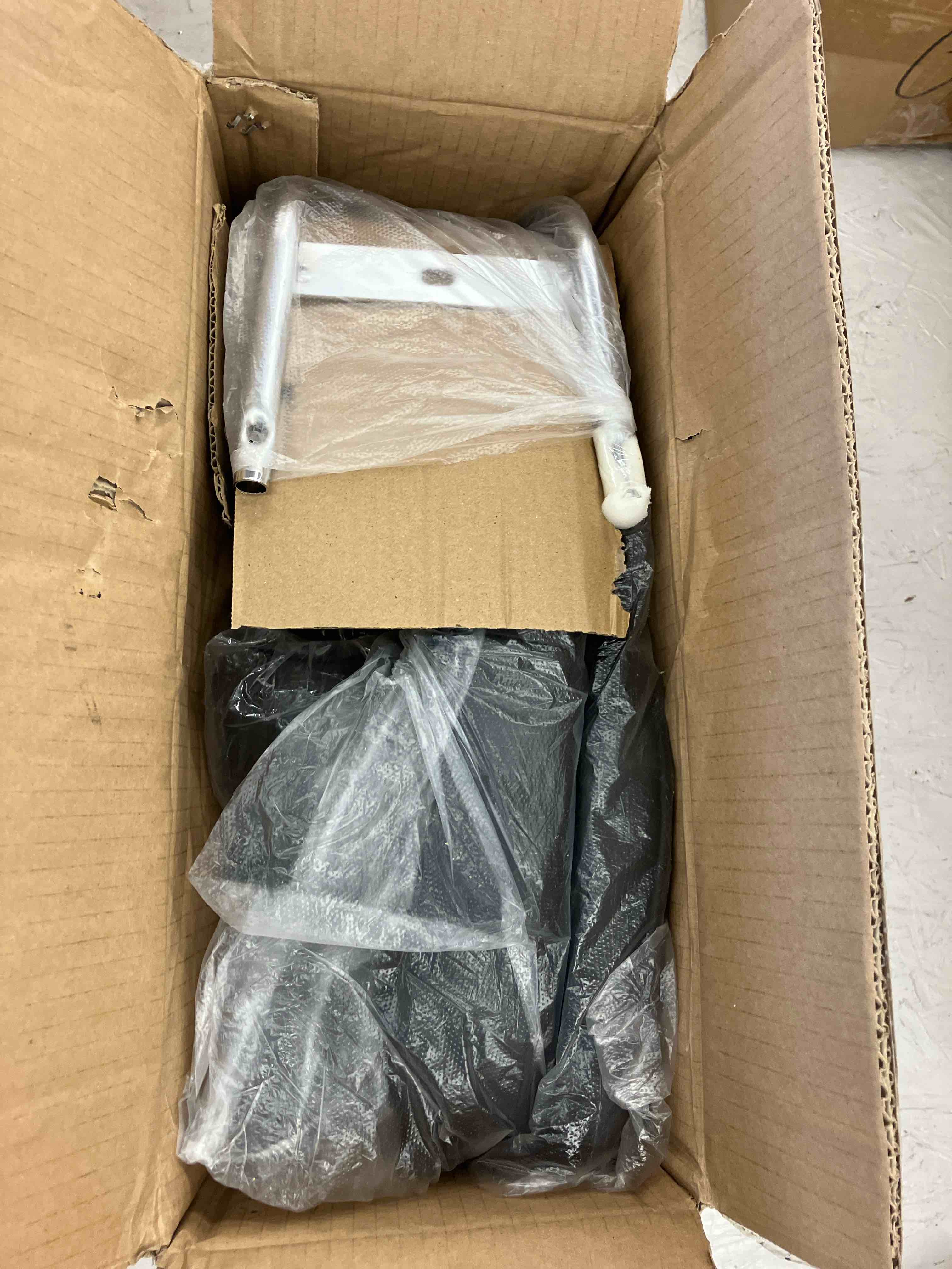 https://s3.amazonaws.com/lotting-images-prod/TrevorC/GRA3629373_1760050162462.jpeg