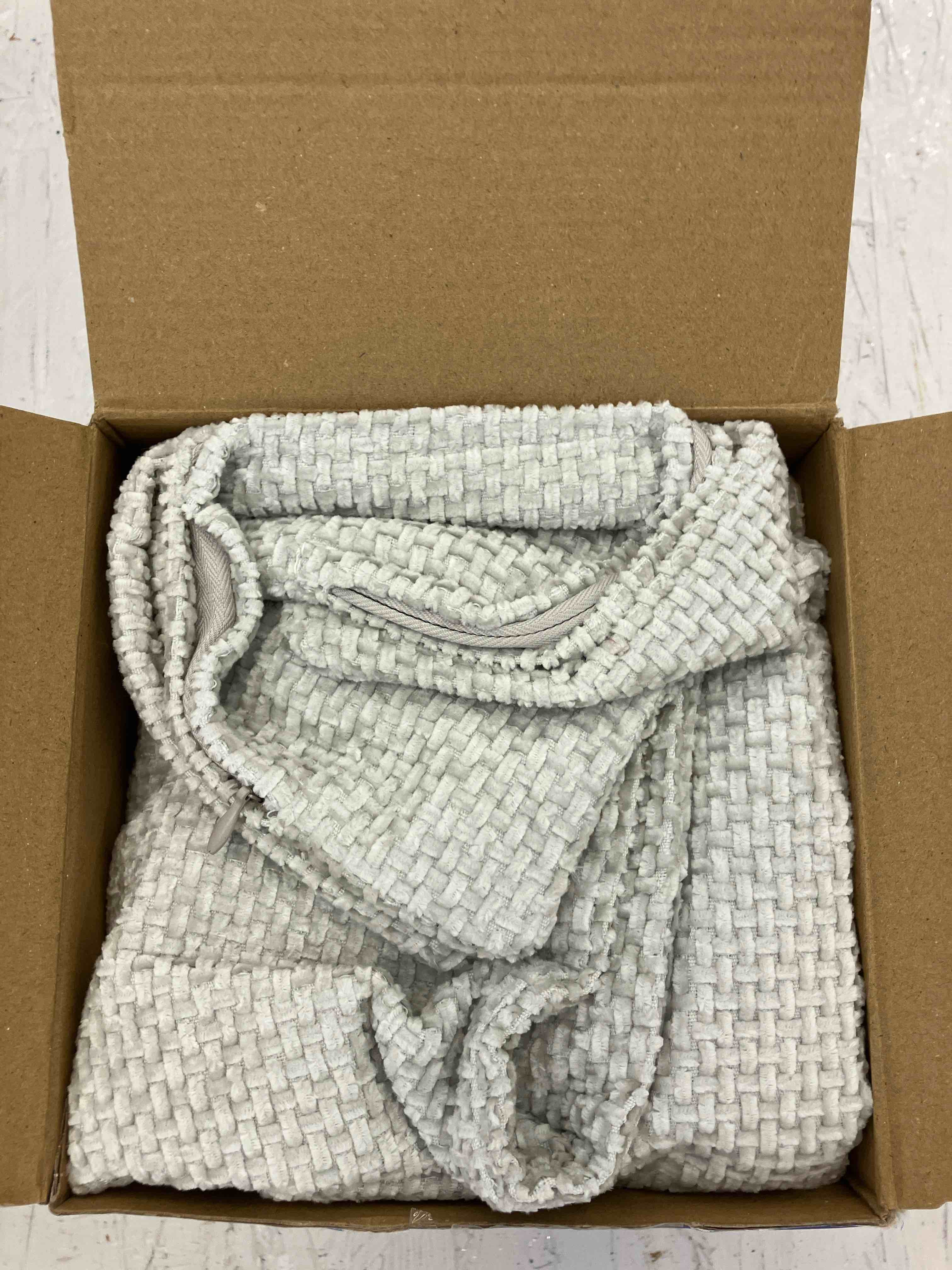 https://s3.amazonaws.com/lotting-images-prod/TrevorC/GRA3629613_1760730184290.jpeg