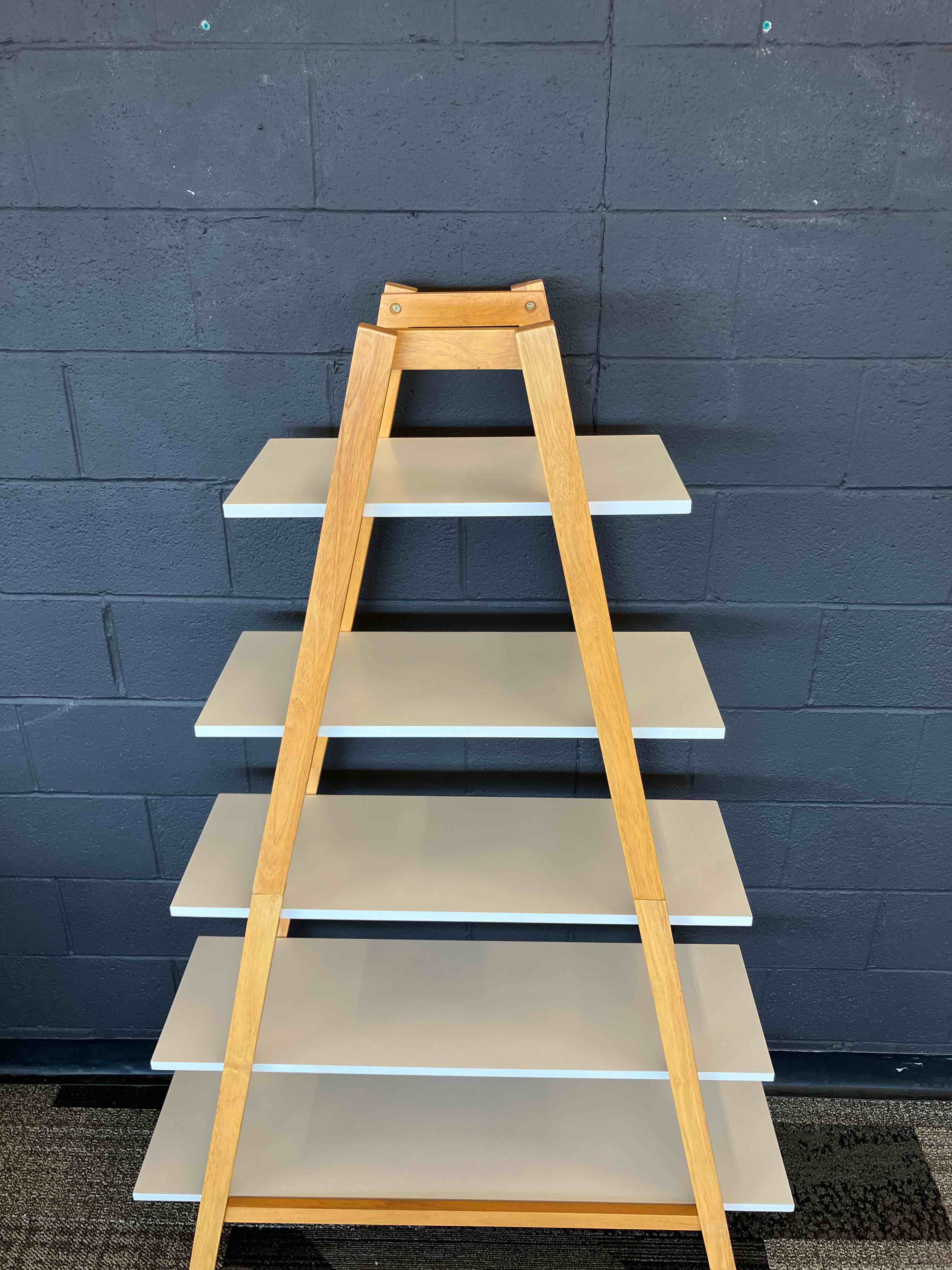 https://s3.amazonaws.com/lotting-images-prod/TrevorC/PPE3592004_1756498003252.jpeg