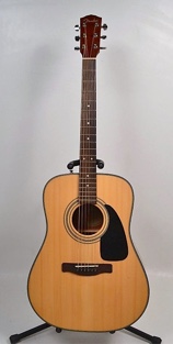 Fender dg-8s acoustic guitar natural finish with green crushed velvet hard case. In excellent working condition. pick guard has separated some. please see photos.