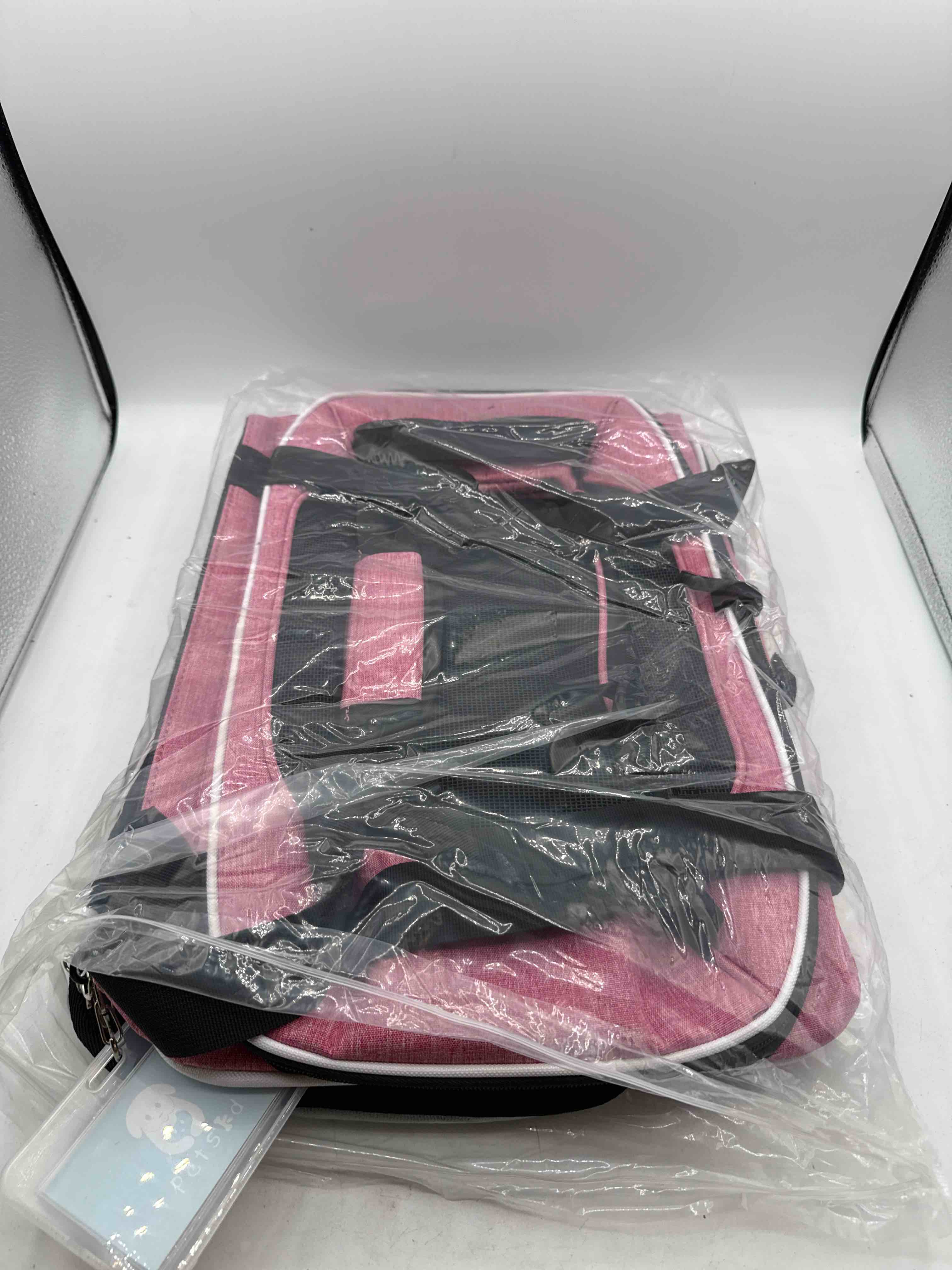 https://s3.amazonaws.com/lotting-images-prod/TrevorC/PPE3592893_1759860838132.jpeg