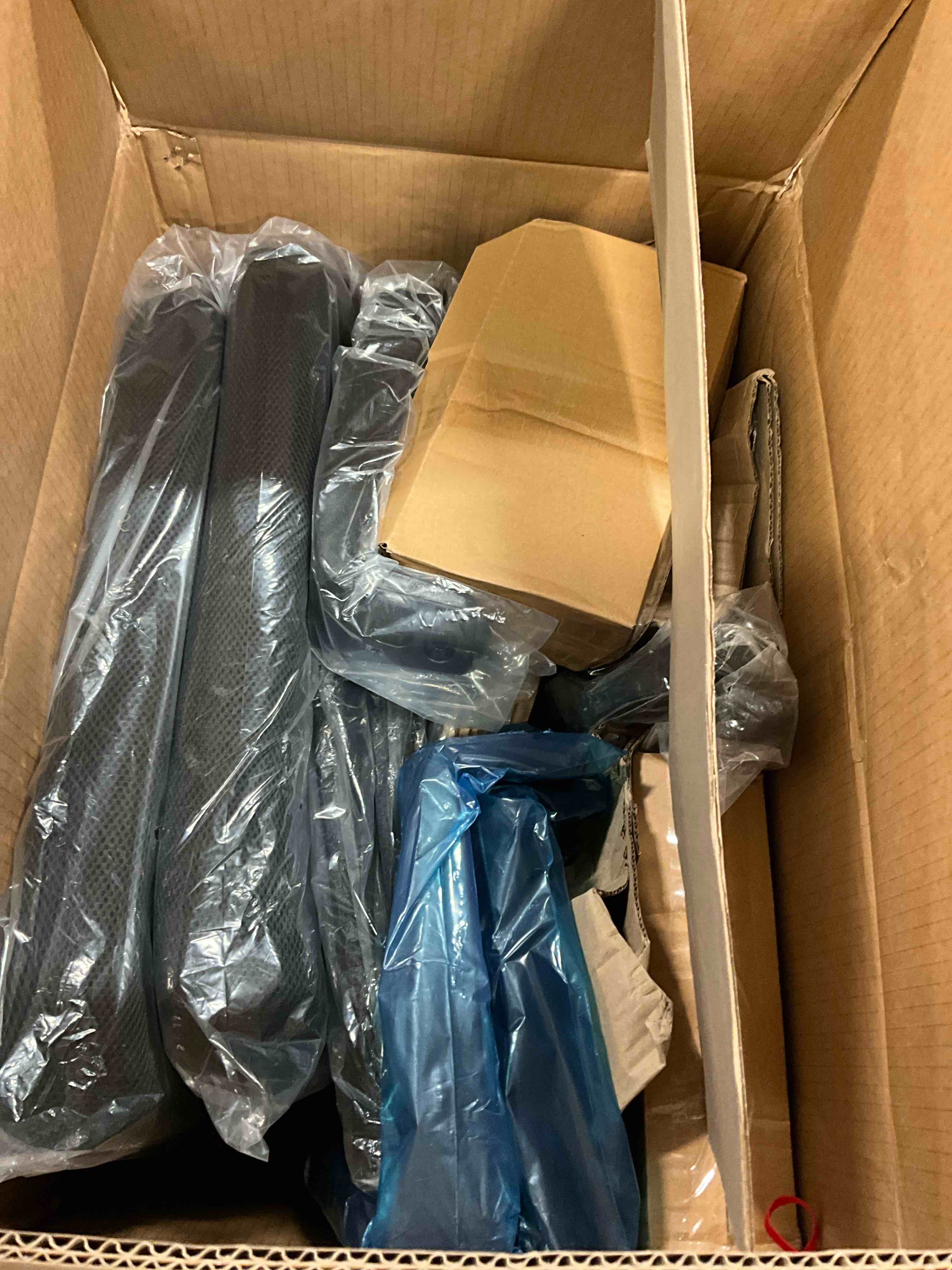 https://s3.amazonaws.com/lotting-images-prod/V-OCNC7510-2_1727977221785.jpeg