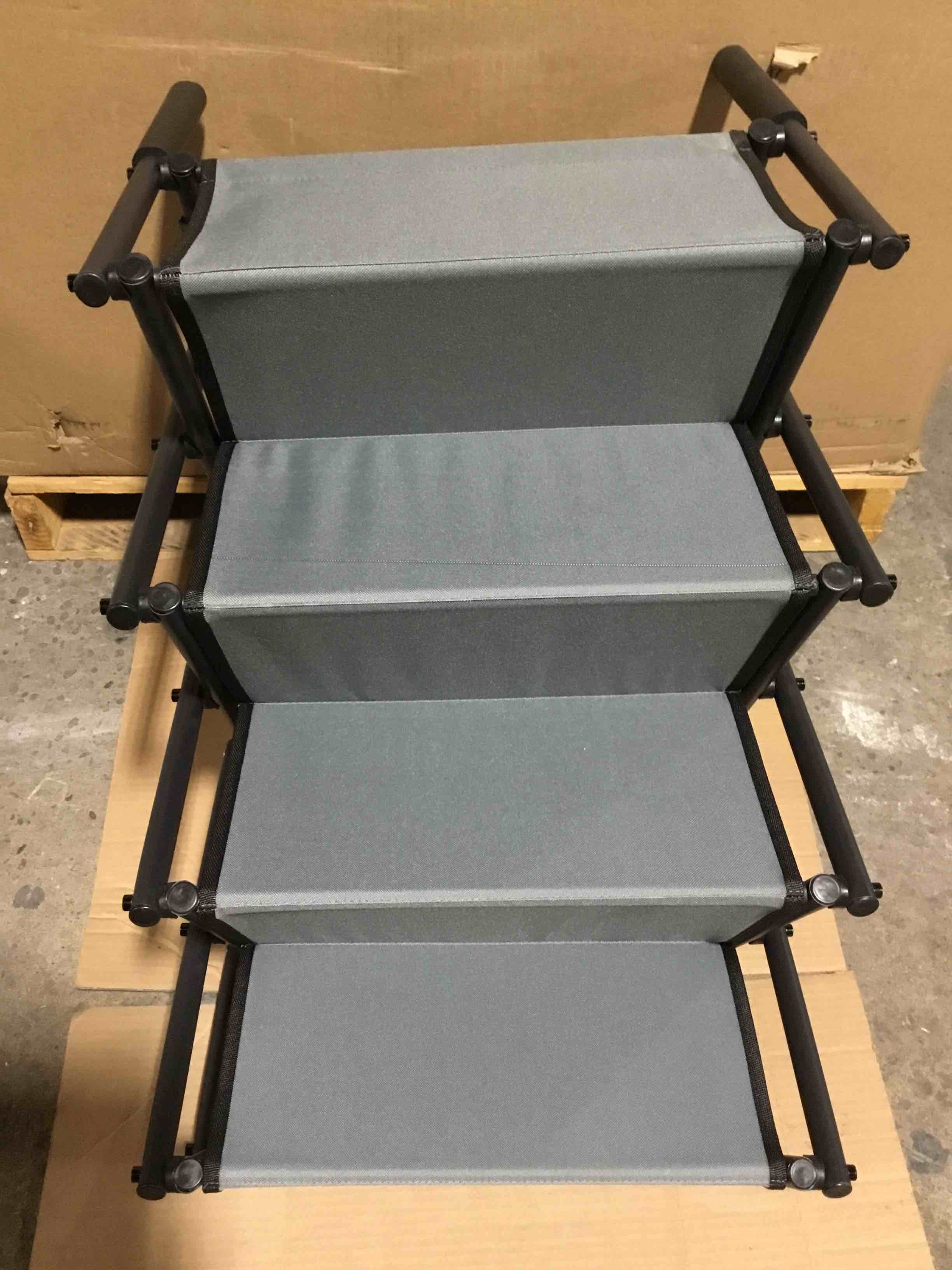 Condition photo showing New/Like New for Folding Dog Stair
