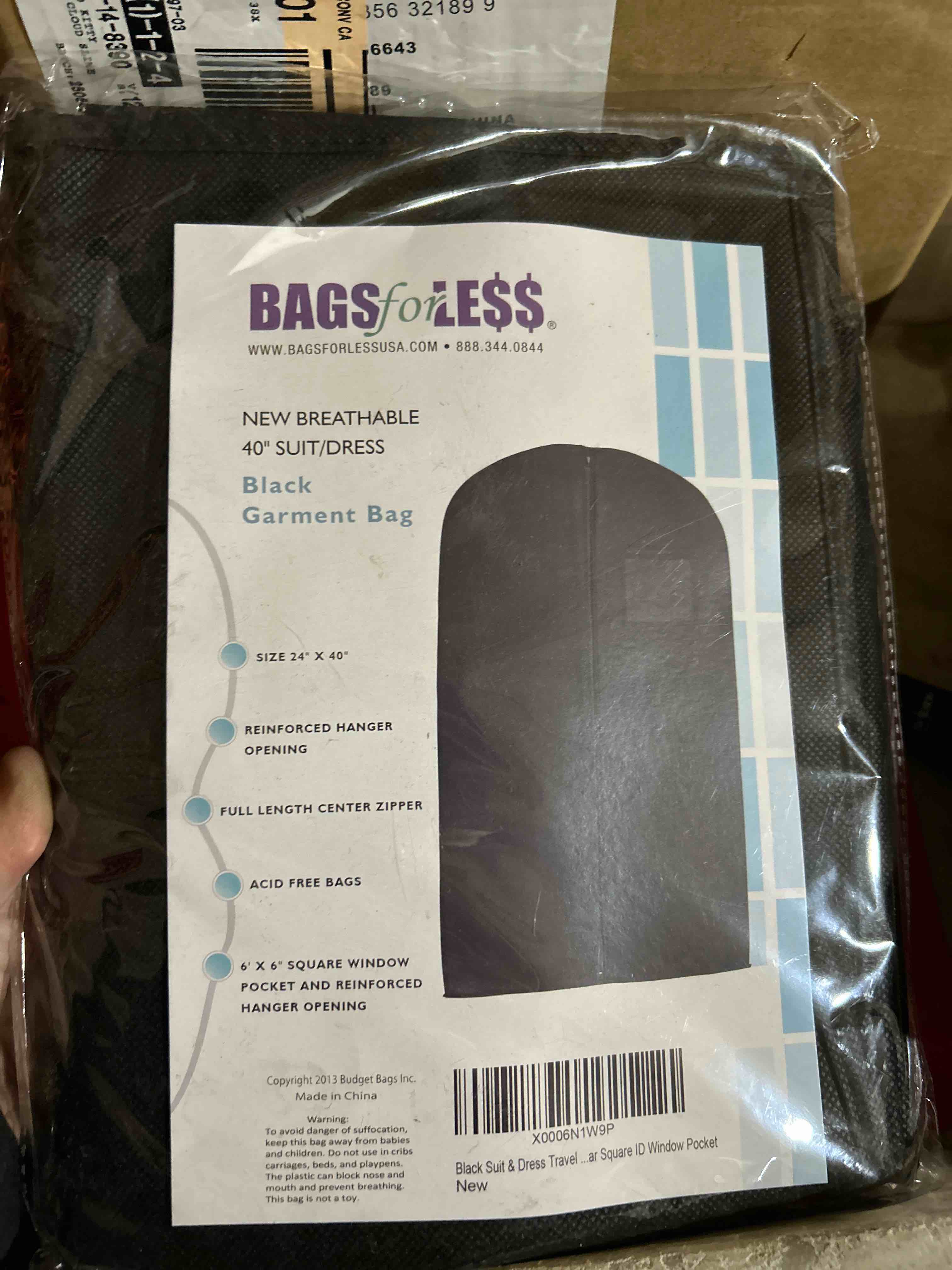 40” suit/dress black farmer bag