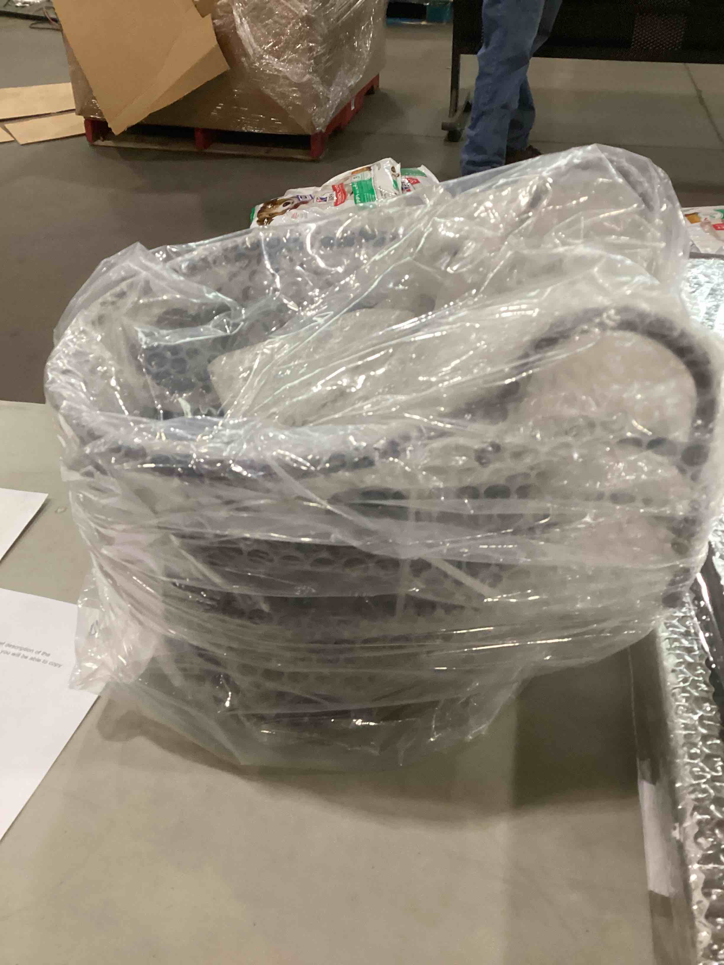 https://s3.amazonaws.com/lotting-images-prod/X001JR27NH_1737043559856.jpeg