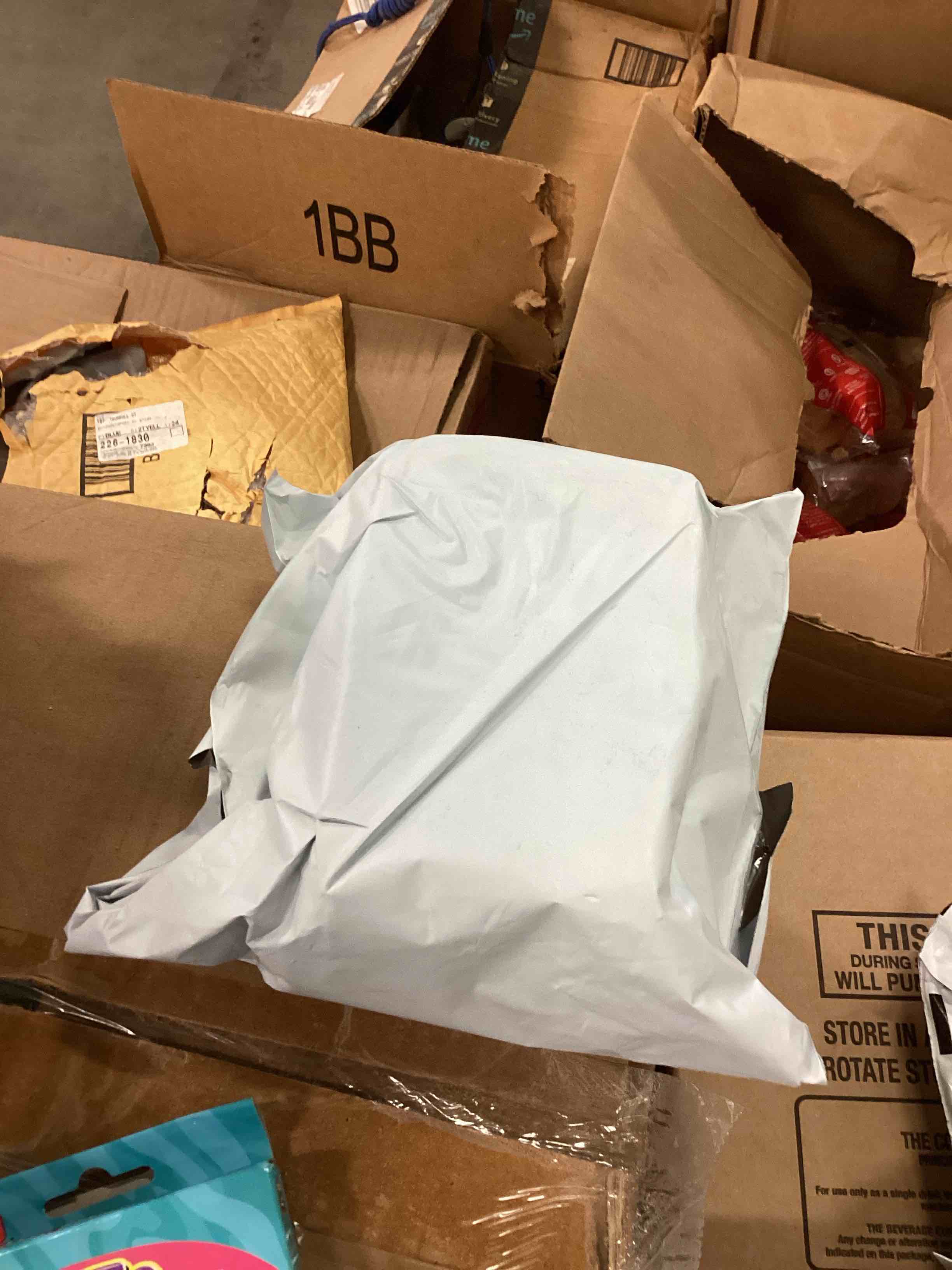 https://s3.amazonaws.com/lotting-images-prod/X001U3TRWJ_1756241101381.jpeg