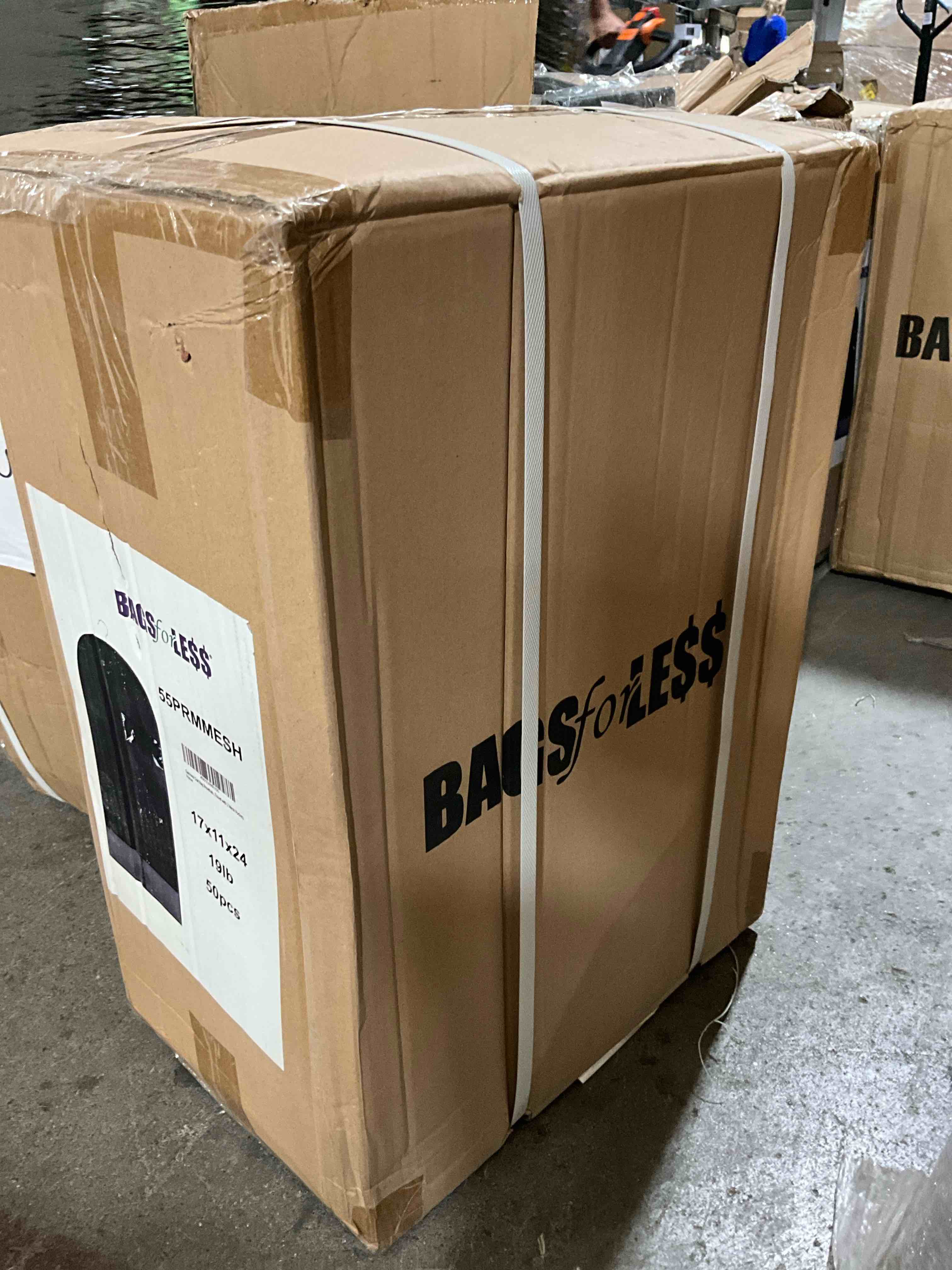 https://s3.amazonaws.com/lotting-images-prod/X001UWR155_1756829556193.jpeg