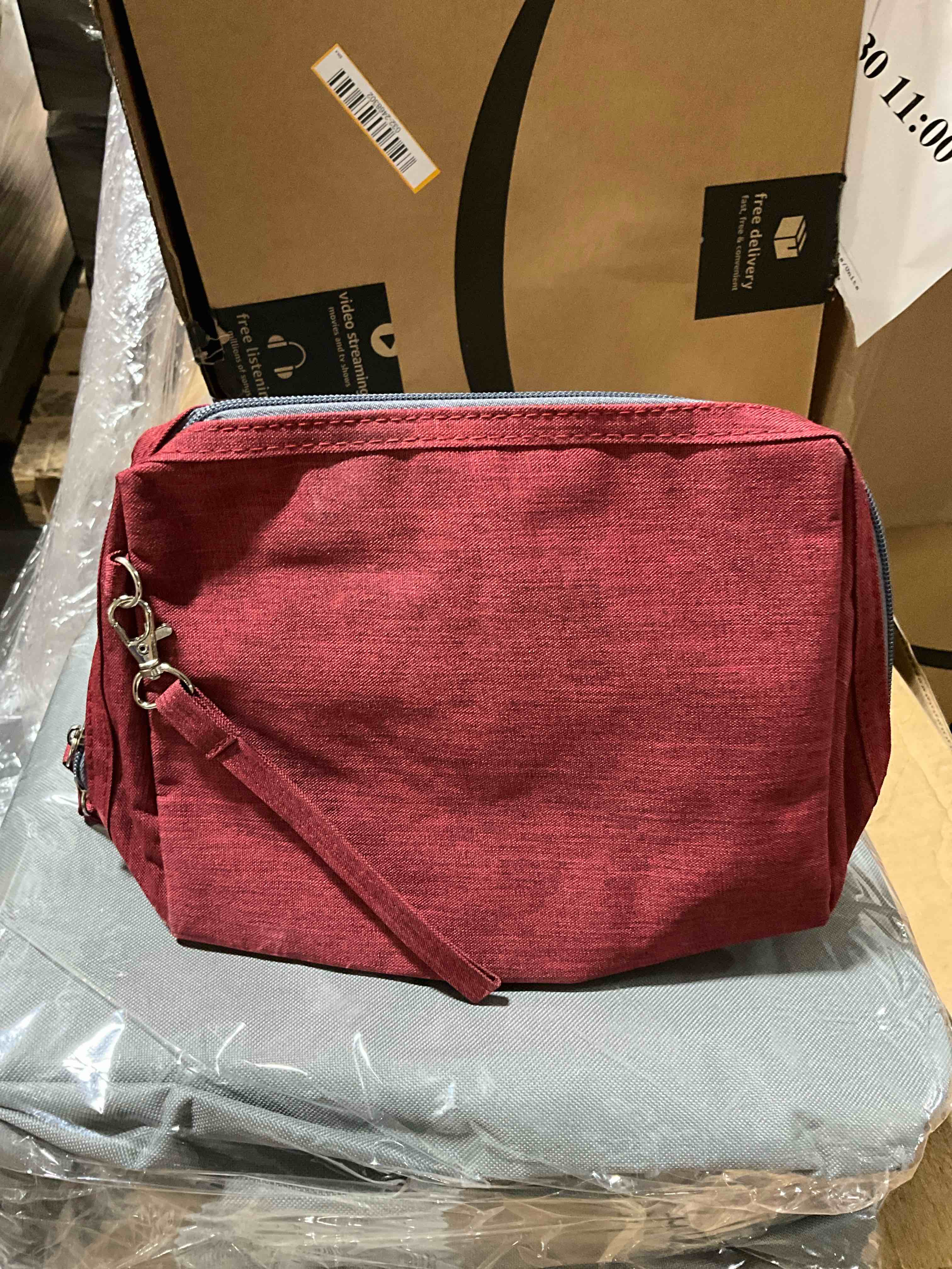 Baleine Travel Cosmetic Bag, Red